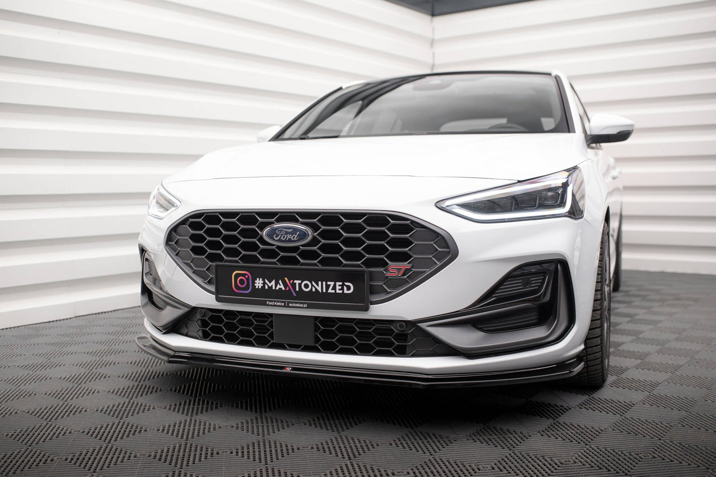 Front Ansatz V.4 für Ford Focus ST / ST-Line Mk4 Facelift schwarz Hochglanz