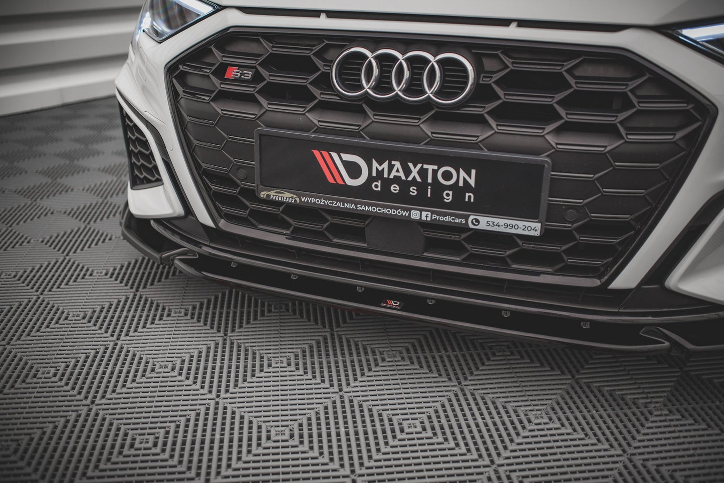 Front Ansatz V.3 für Audi S3 / A3 S-Line 8Y schwarz Hochglanz