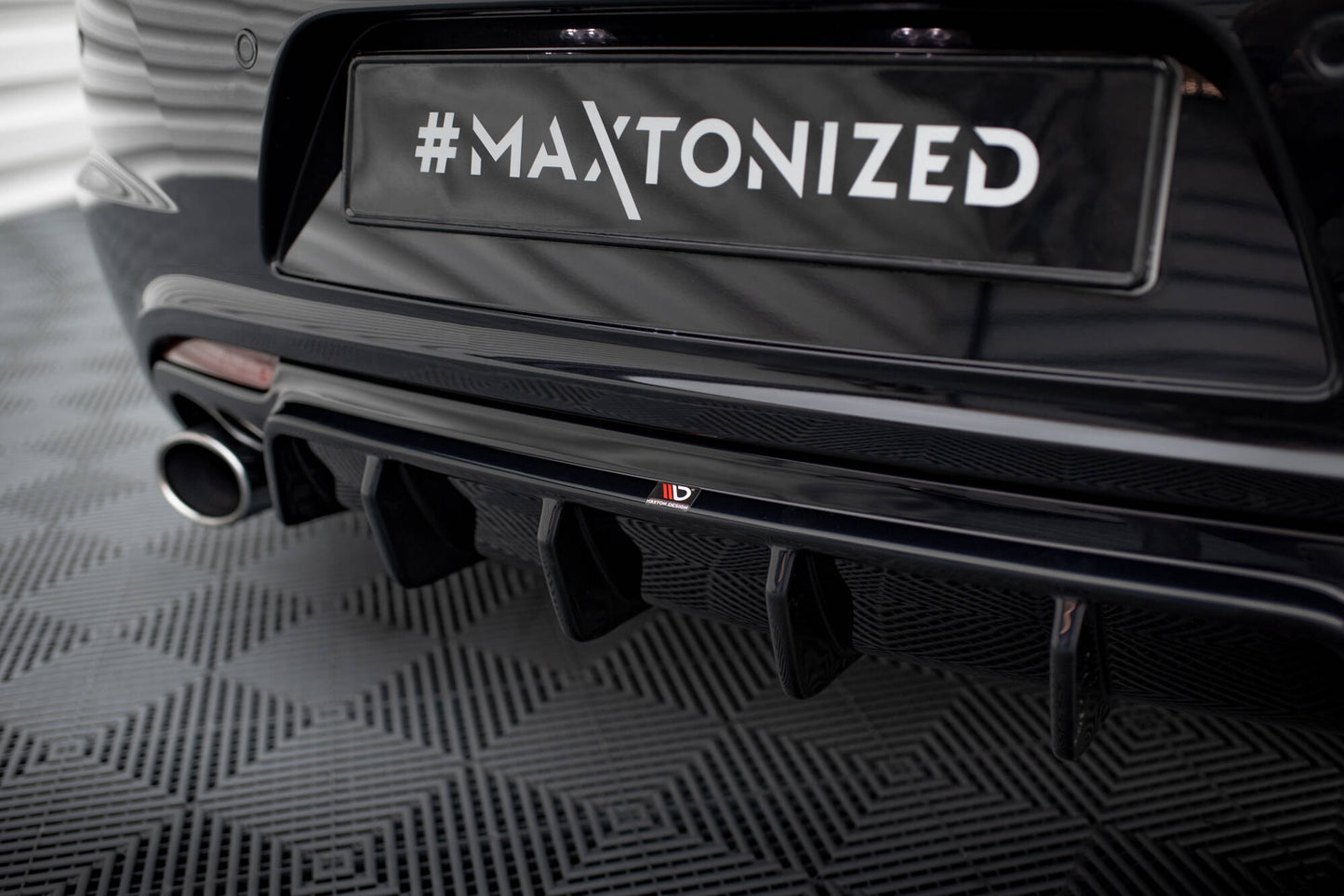 Diffusor Heck Ansatz V.2 für VW Scirocco R Mk3 schwarz Hochglanz