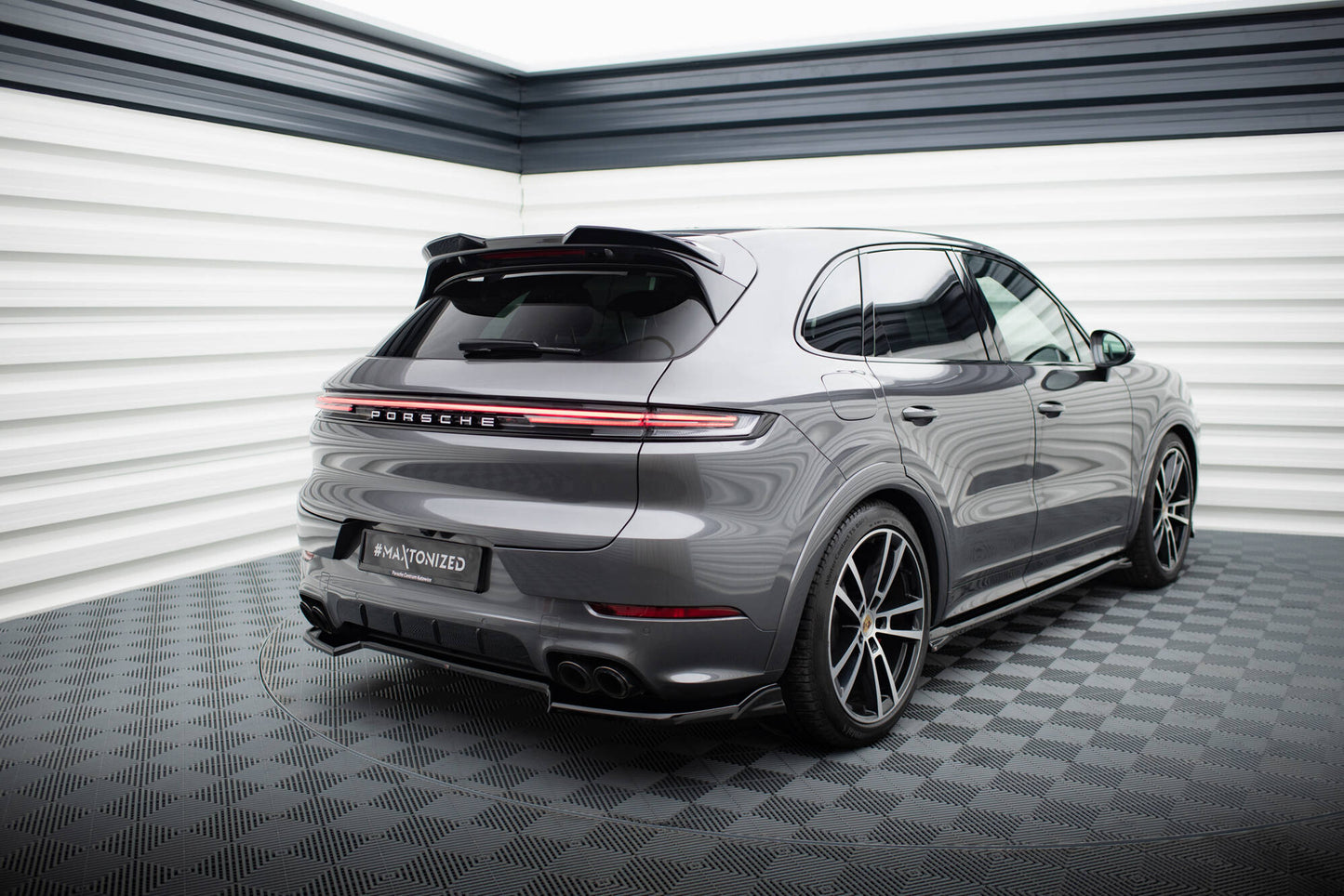 Heckansatz Porsche Cayenne SUV / Coupe Mk3 Facelift schwarz Hochglanz