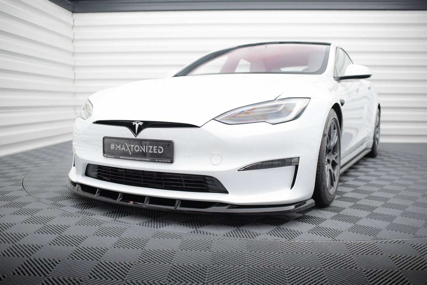 Front Ansatz V.3 für Tesla Model S Plaid Mk1 Facelift schwarz Hochglanz
