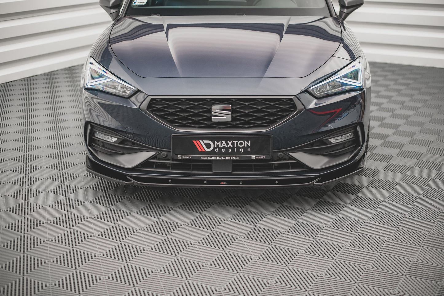 Front Ansatz V.2 für Seat Leon FR Mk4 schwarz Hochglanz