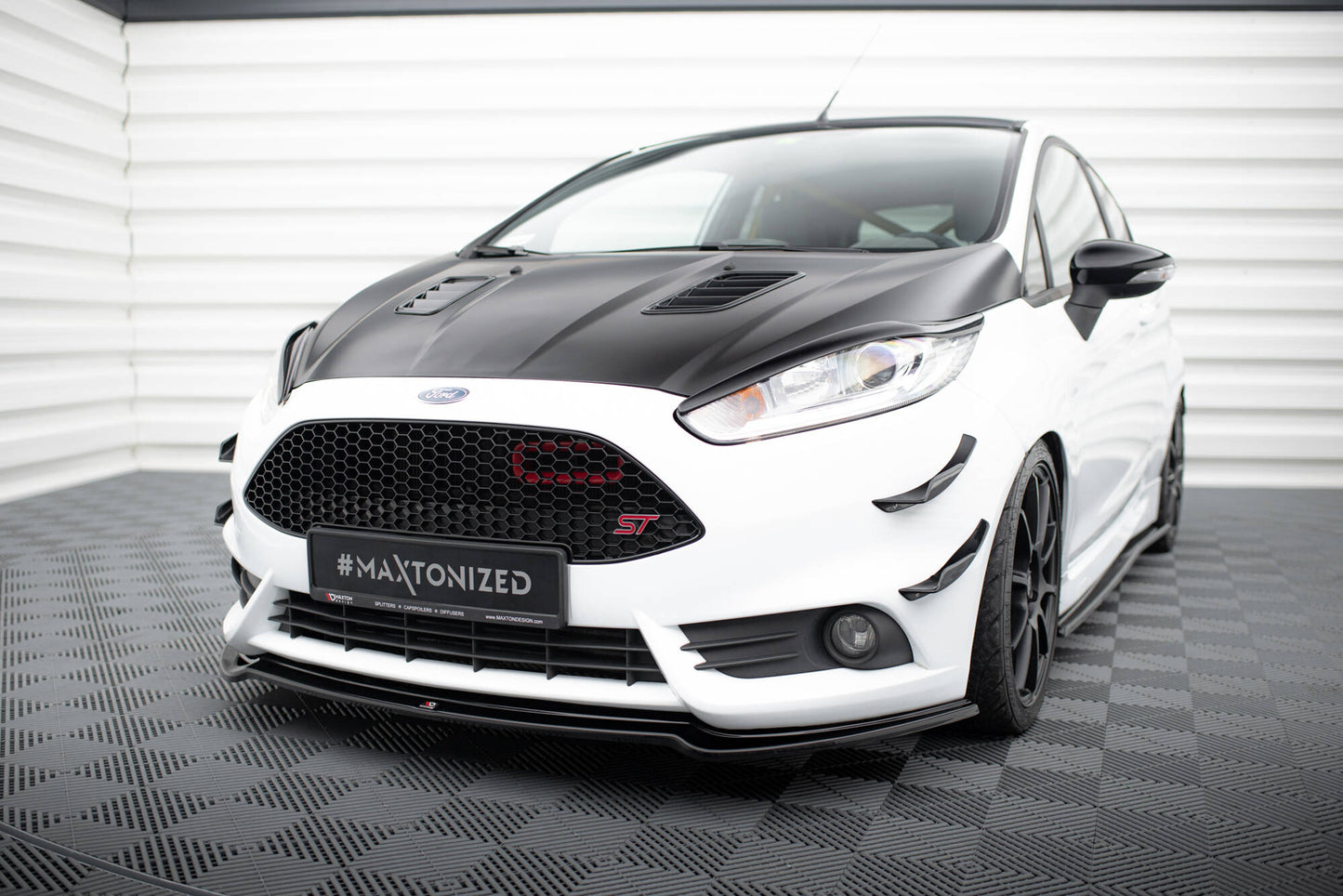 Front Ansatz V.3 für Ford Fiesta ST Mk7 FL schwarz Hochglanz
