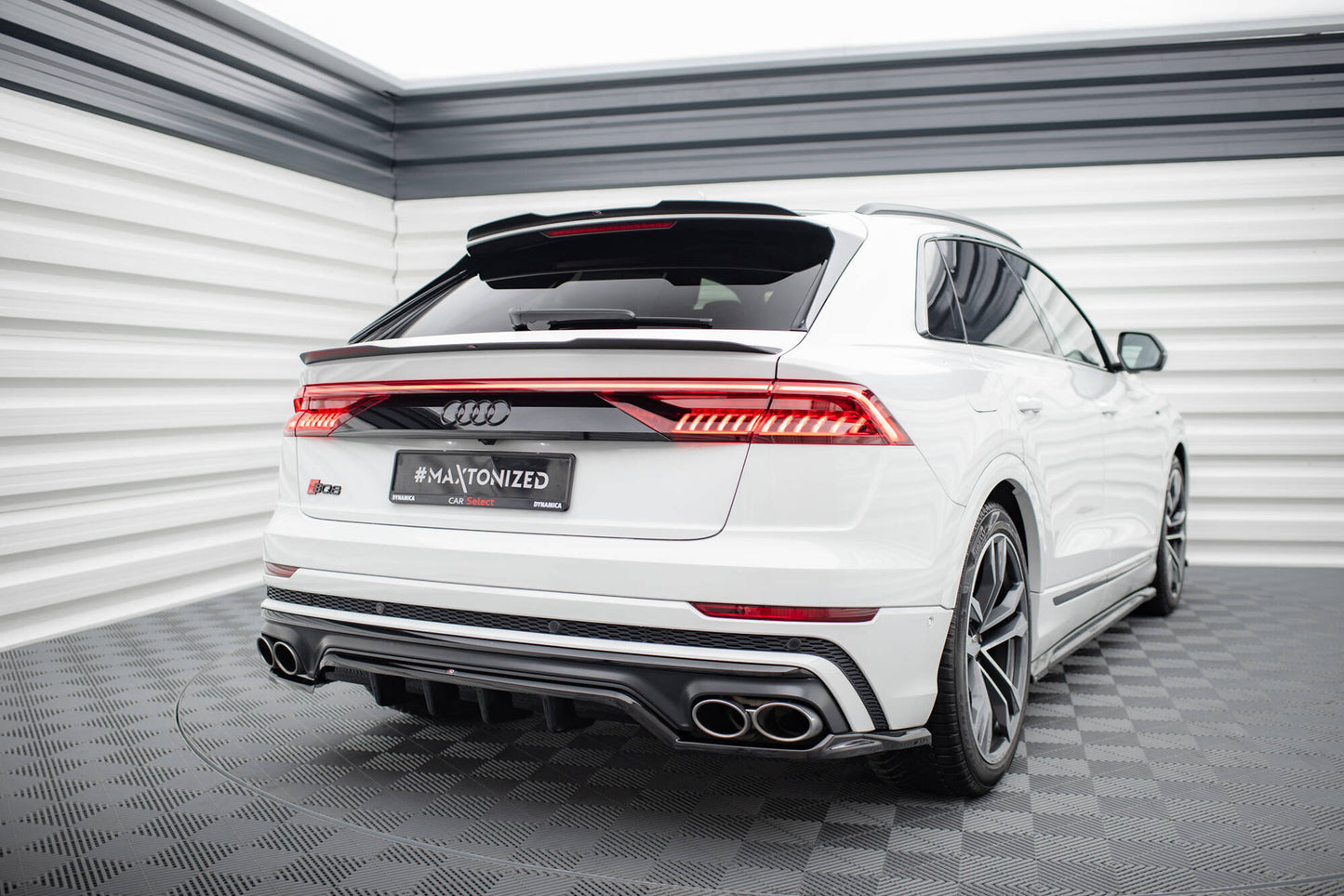 Mittlerer Cup Diffusor DTM Look Heck Ansatz für Audi SQ8 Mk1 schwarz Hochglanz