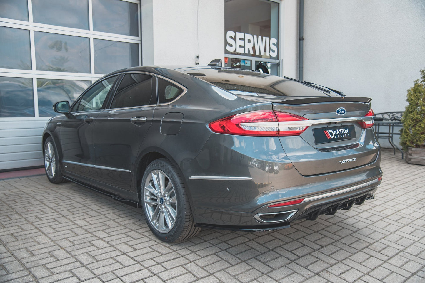 Heck Ansatz Flaps Diffusor für Ford Mondeo Vignale Mk5 Facelift schwarz Hochglanz