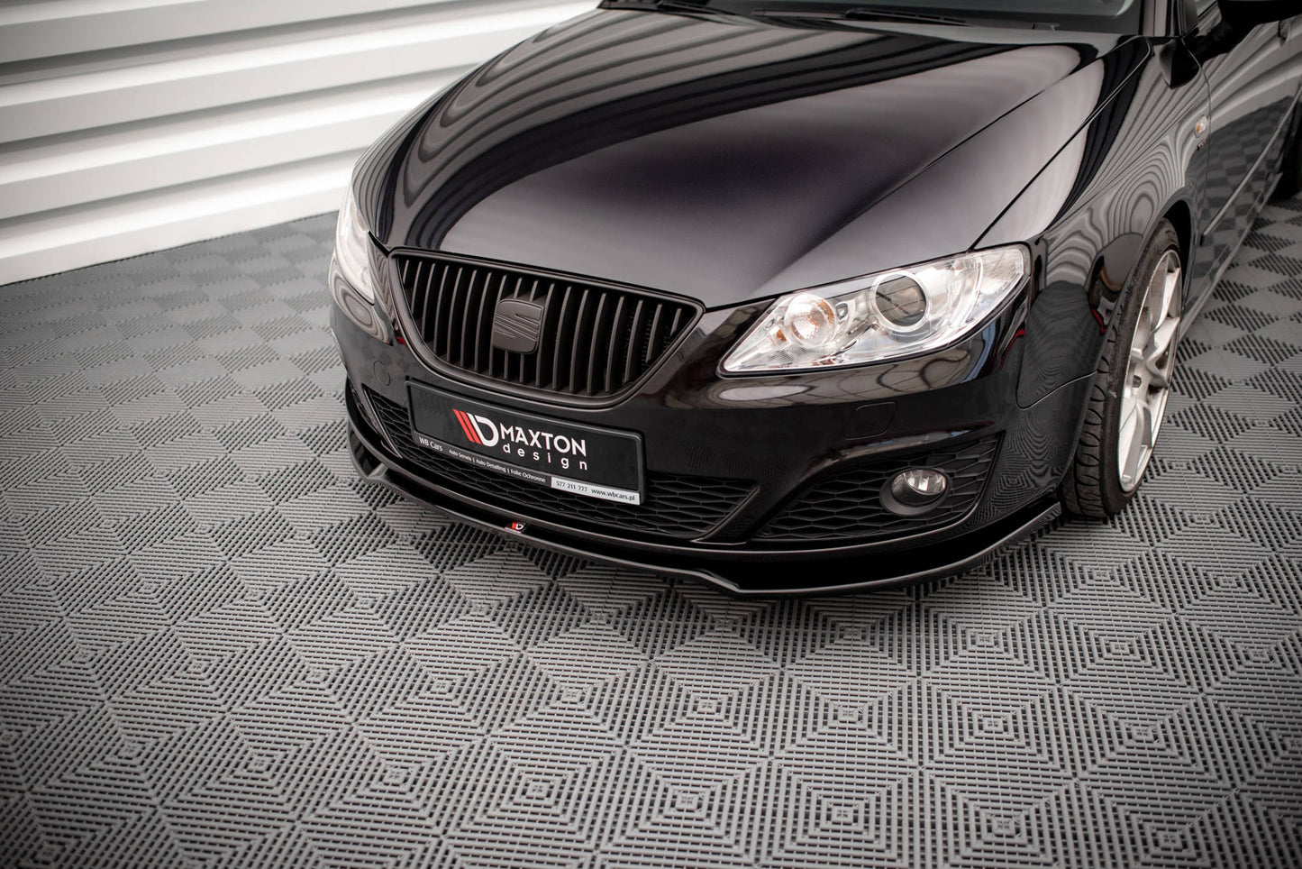 Front Ansatz V.2 für Seat Exeo schwarz Hochglanz