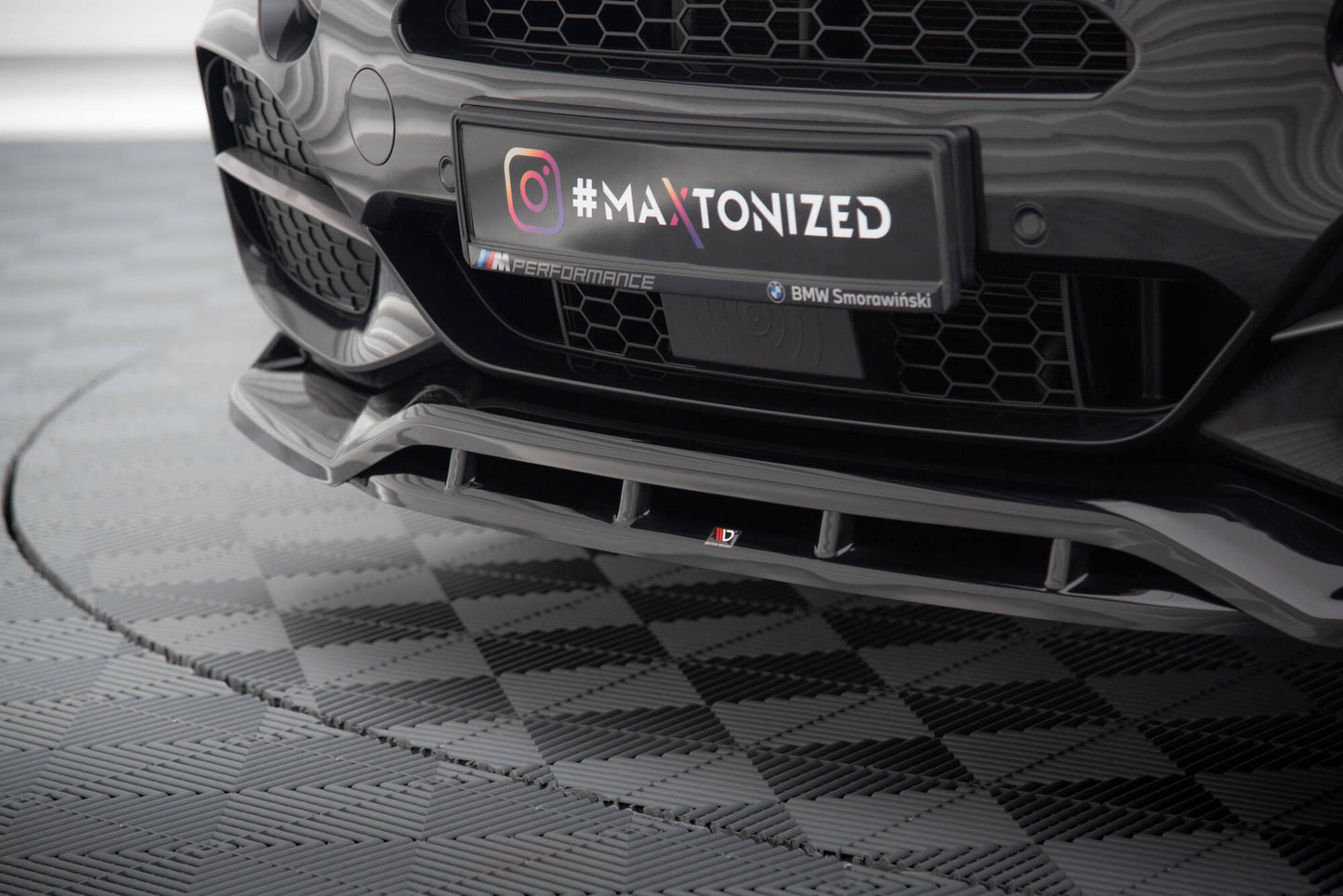 Front Ansatz V.3 für BMW X5 M-Paket F15 schwarz Hochglanz