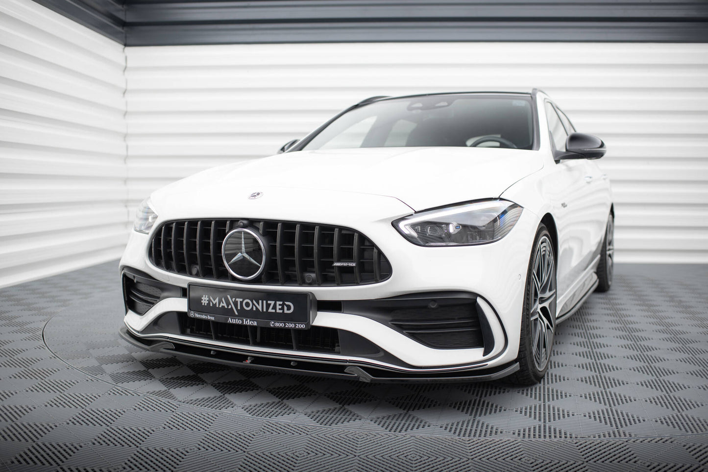 Front Ansatz V.1 für Mercedes-Benz C AMG-Line / 43 AMG W206 schwarz Hochglanz