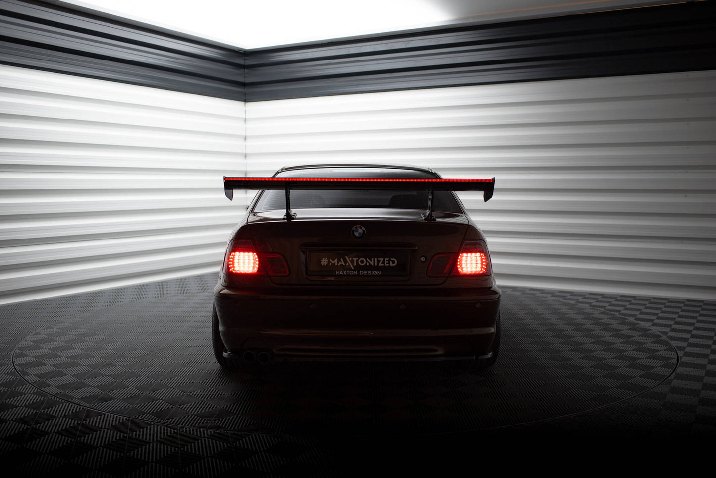 Carbon Spoiler With Internal Brackets Uprights + LED BMW 3er Coupe E46