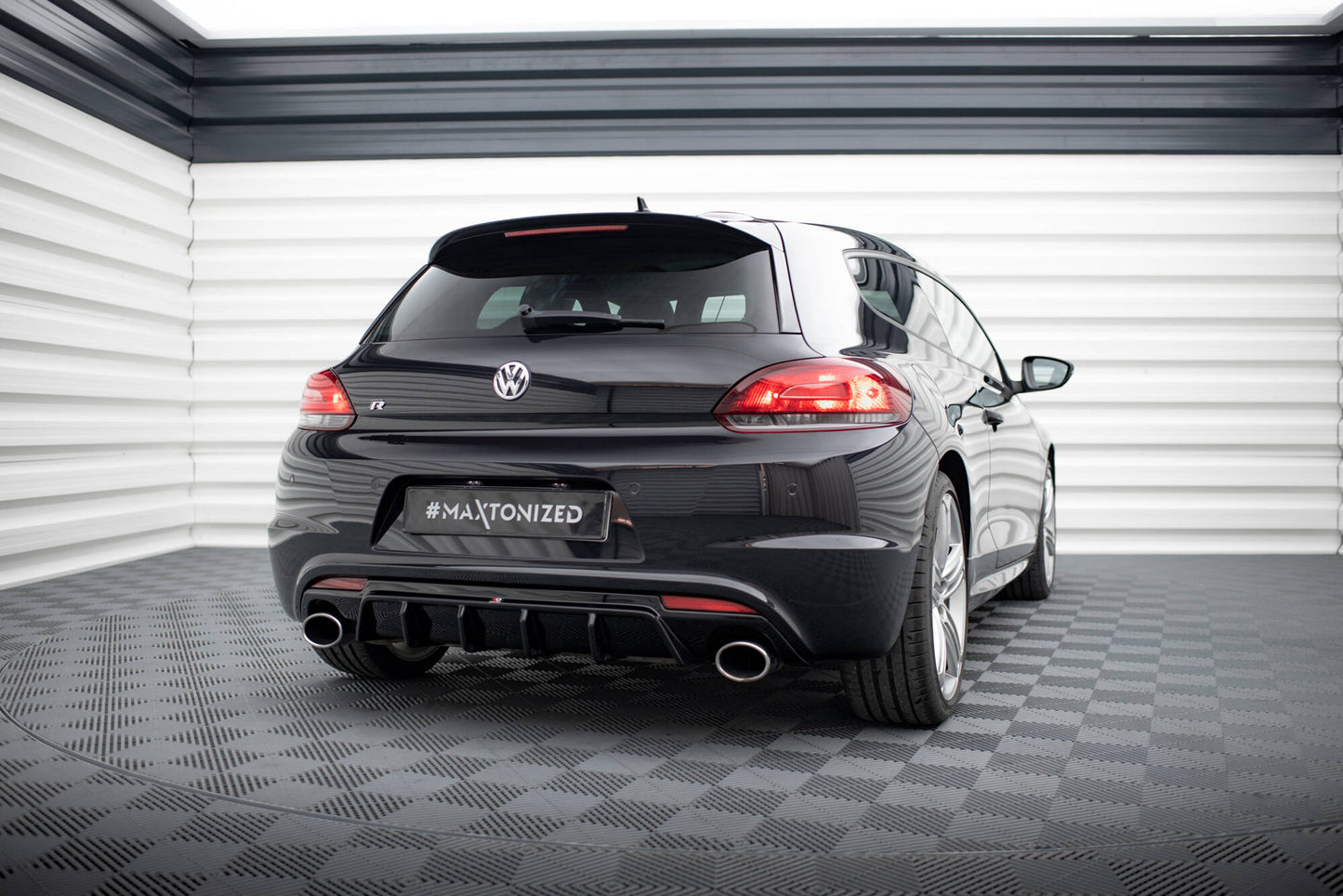 Diffusor Heck Ansatz V.2 für VW Scirocco R Mk3 schwarz Hochglanz
