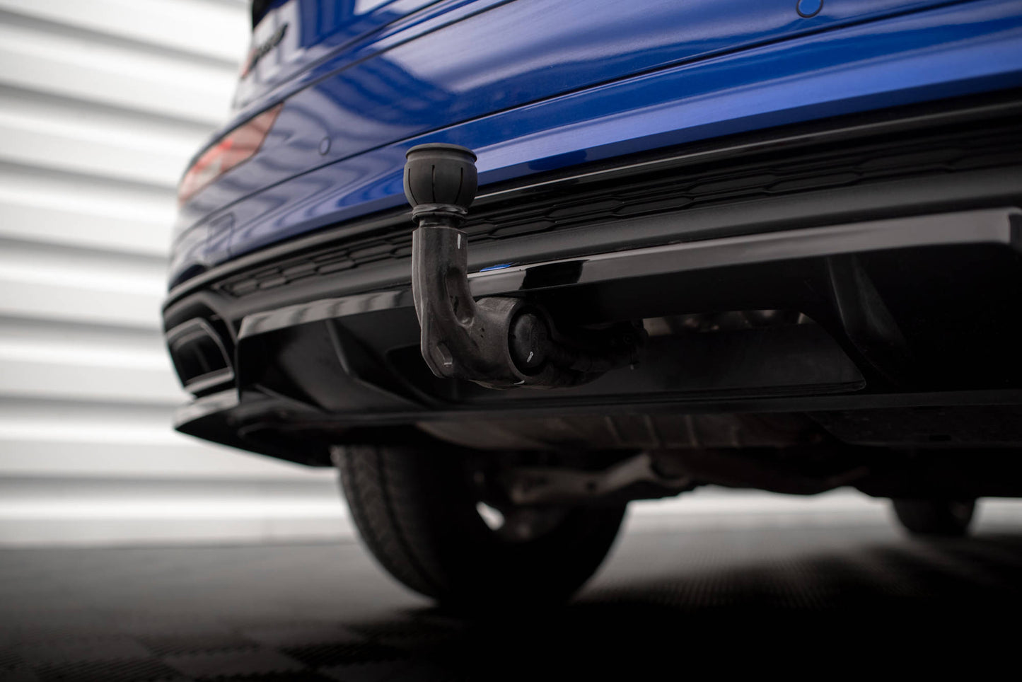 Mittlerer Cup Diffusor DTM Look Heck Ansatz für Audi Q5 S-Line SUV Mk2 Facelift schwarz Hochglanz