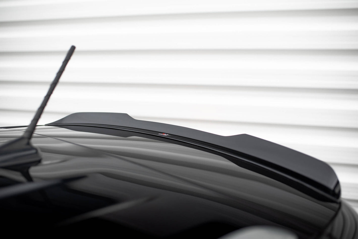 Spoiler CAP für Seat Arona FR Mk1 schwarz Hochglanz