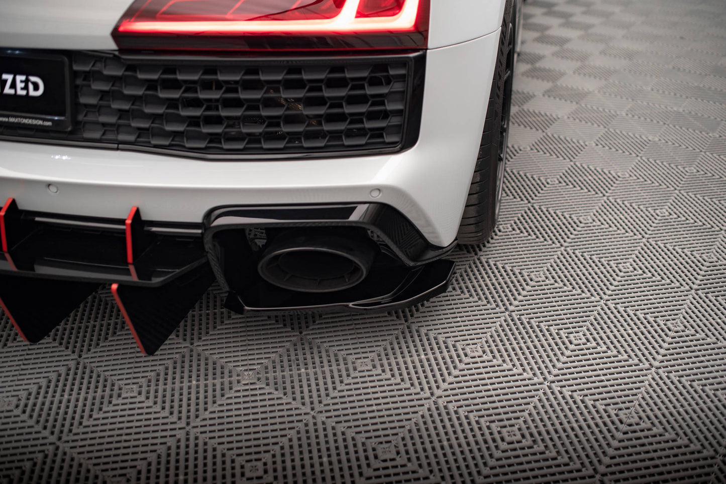 Heck Ansatz Flaps Diffusor für Audi R8 Mk2 Facelift schwarz Hochglanz