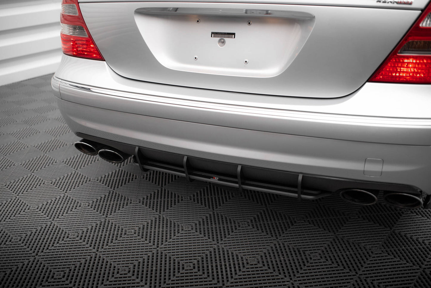 Street Pro Heckschürze für Mercedes-Benz E 55 AMG W211