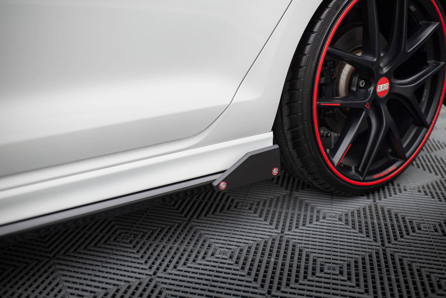 Seitenschweller Ansatz für V.3 + Flaps für VW Golf R / R-Line Mk7
