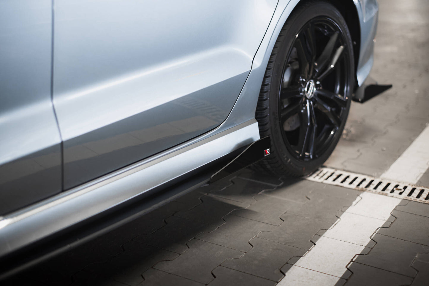Seitenschweller Flaps für Audi S3 / A3 S-Line Limousine 8V schwarz Hochglanz