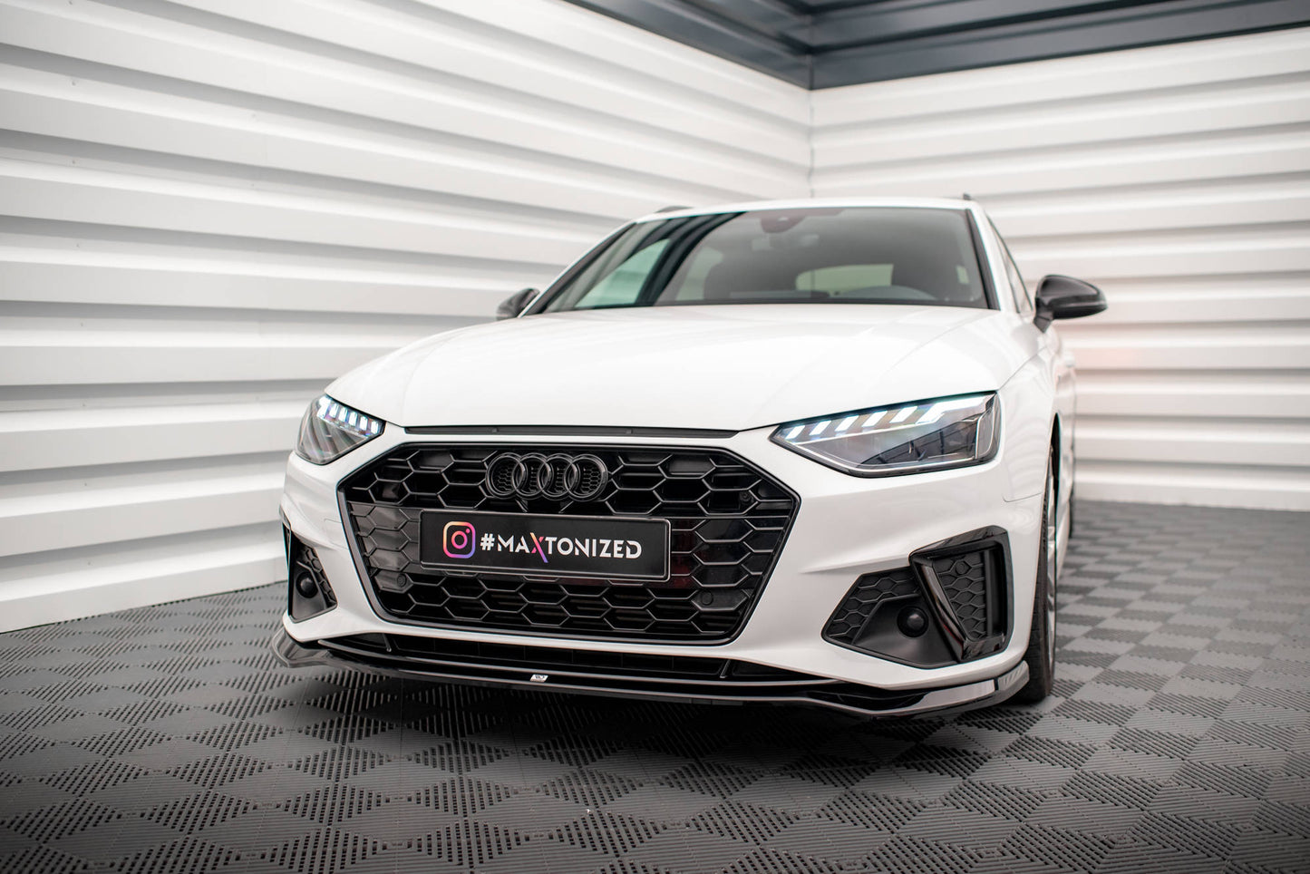Front Ansatz V.2 für Audi A4 S-Line / S4 B9 Facelift schwarz Hochglanz