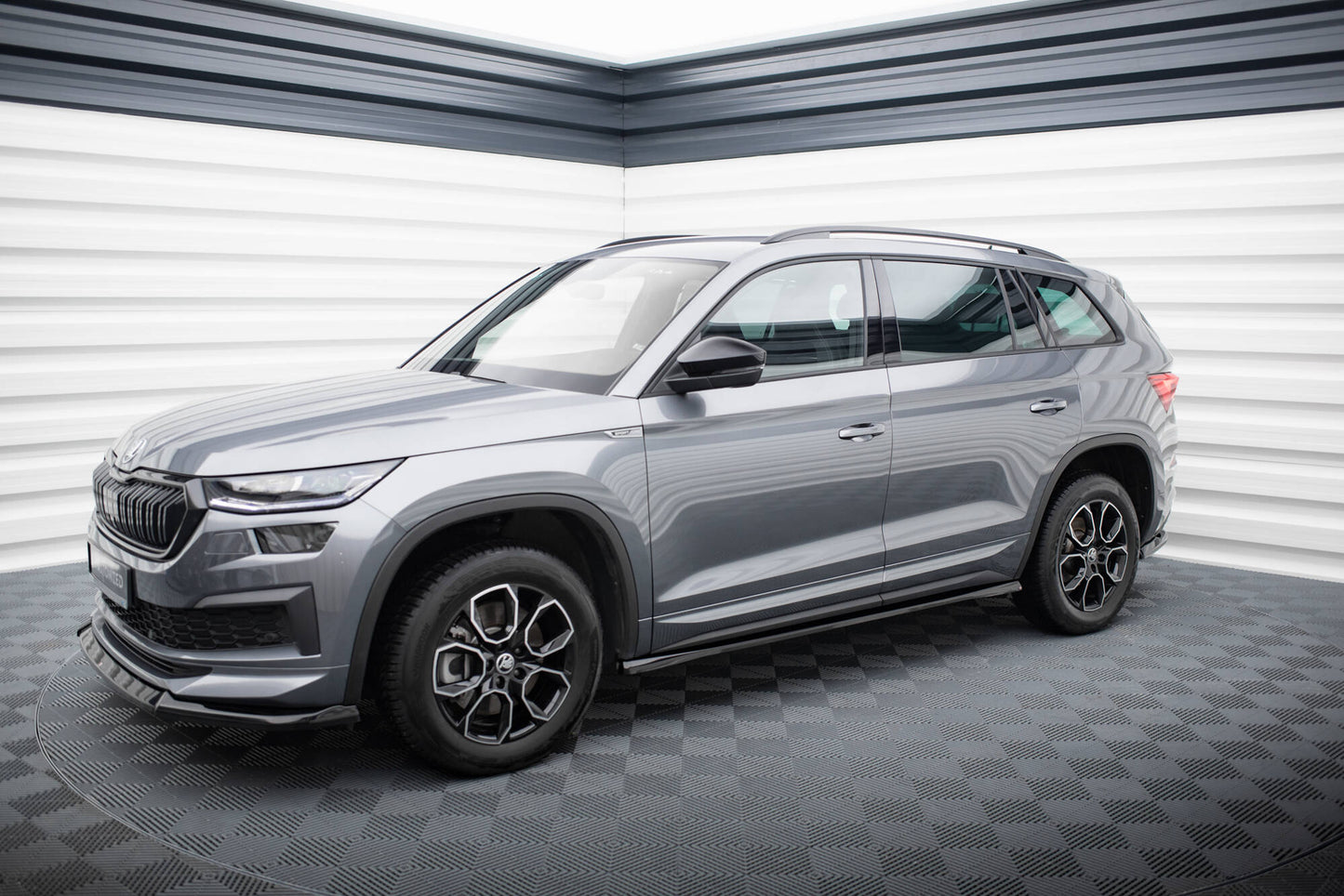 Seitenschweller Ansatz für Skoda Kodiaq Sportline Mk1 Facelift schwarz Hochglanz