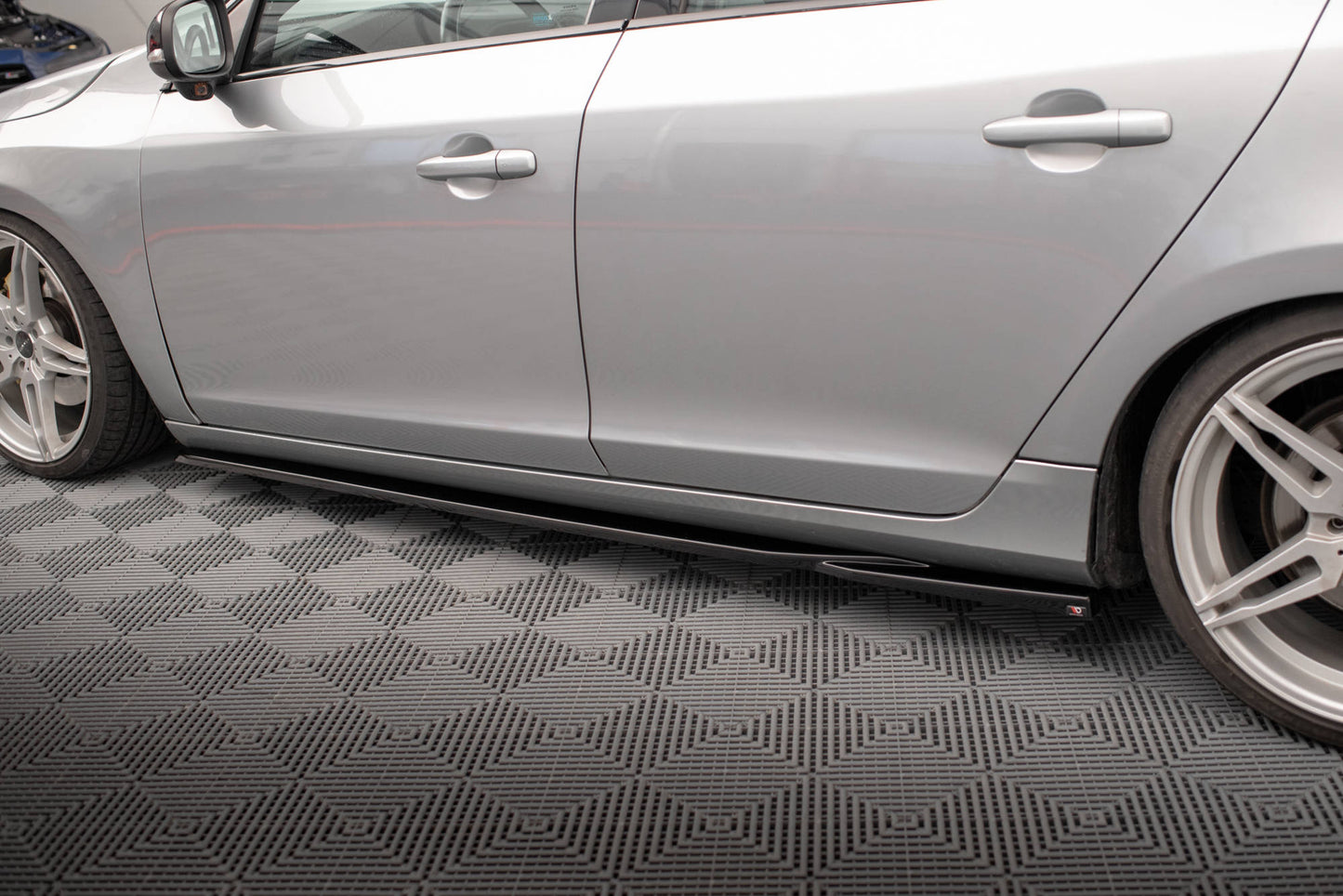 Seitenschweller Ansatz für Volvo S60 R-Design Mk2 schwarz Hochglanz