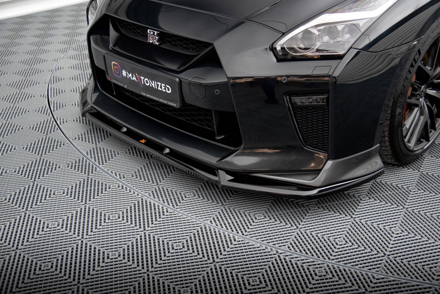 Front Ansatz V.2 für Nissan GTR R35 Facelift schwarz Hochglanz