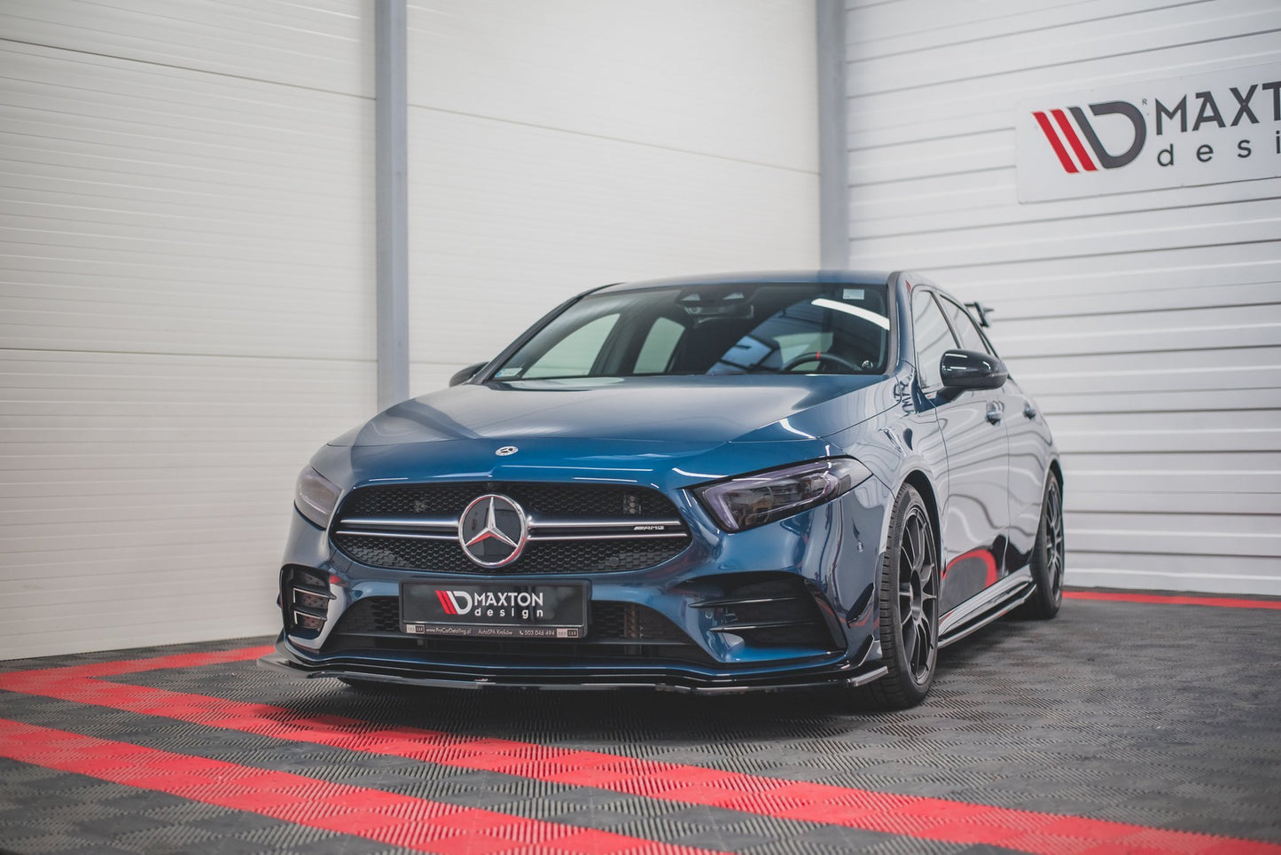 Front Ansatz V.1 für Mercedes A35 AMG Aero W177 schwarz Hochglanz