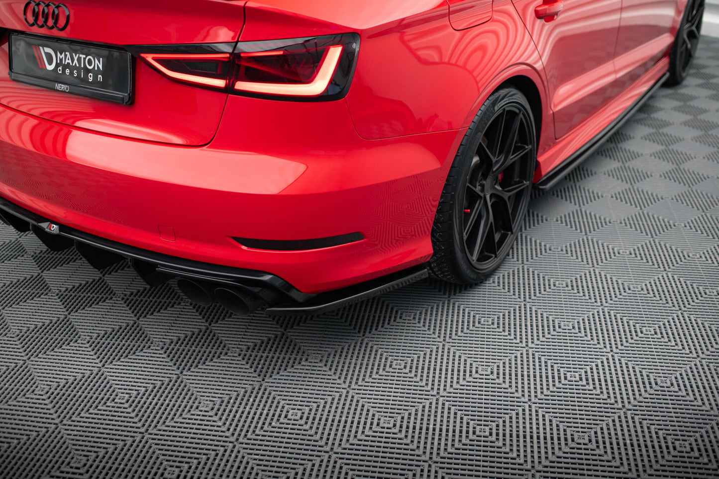 Heck Ansatz Flaps Diffusor für Audi S3 Limousine 8V schwarz Hochglanz