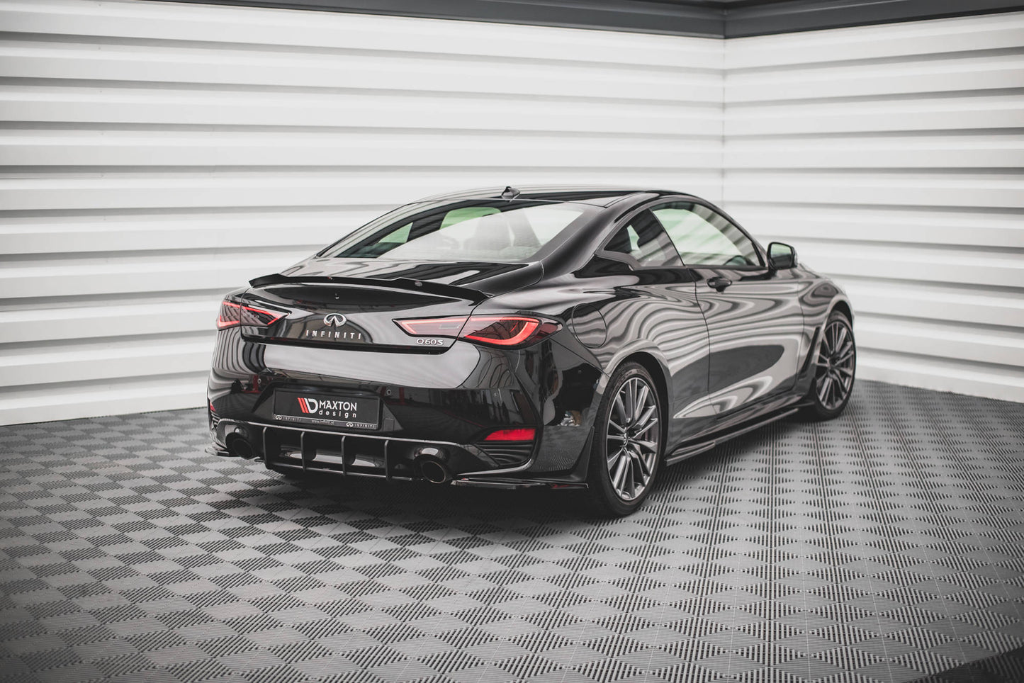 Heck Ansatz Flaps Diffusor für Infiniti Q60 S Mk2 schwarz Hochglanz