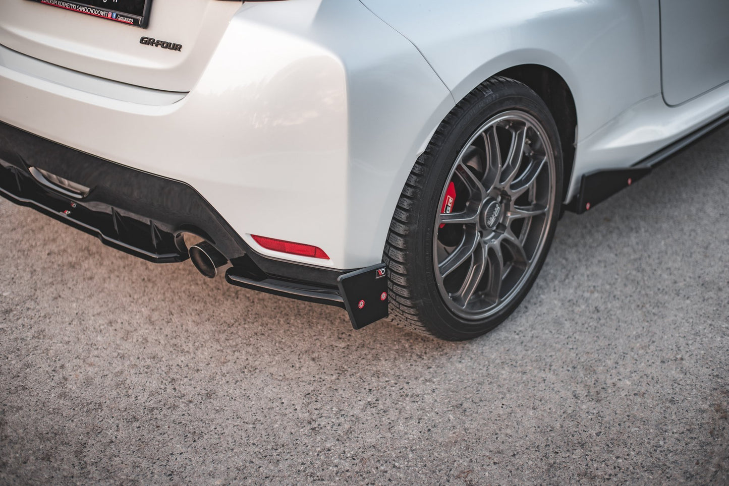 Heck Ansatz Flaps Diffusor V.2 +Flaps für Toyota GR Yaris Mk4