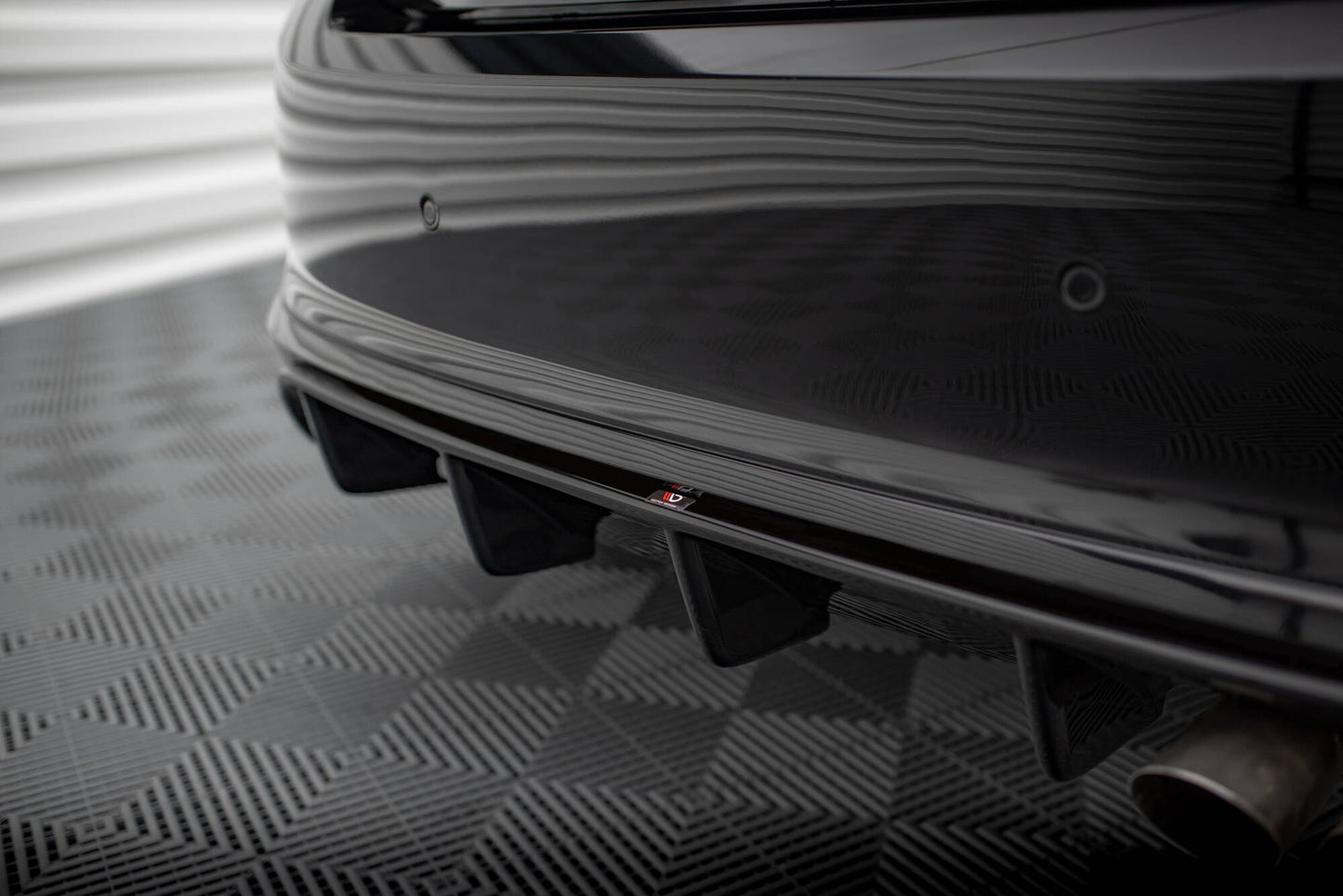 Diffusor Heck Ansatz für Ford Fiesta Mk8 ST schwarz Hochglanz