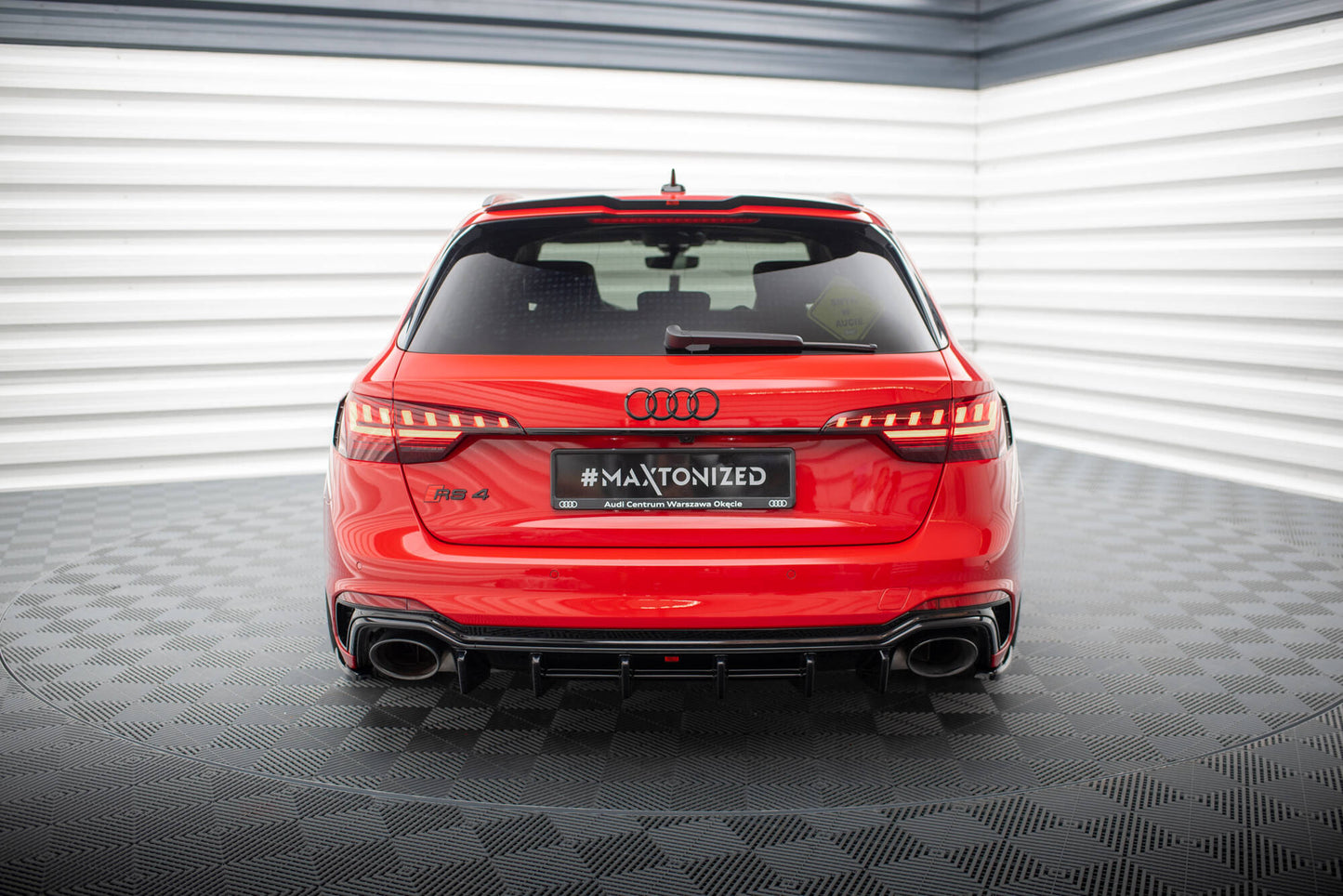Diffusor Heck Ansatz für Audi RS4 B9 / B9 Facelift schwarz Hochglanz