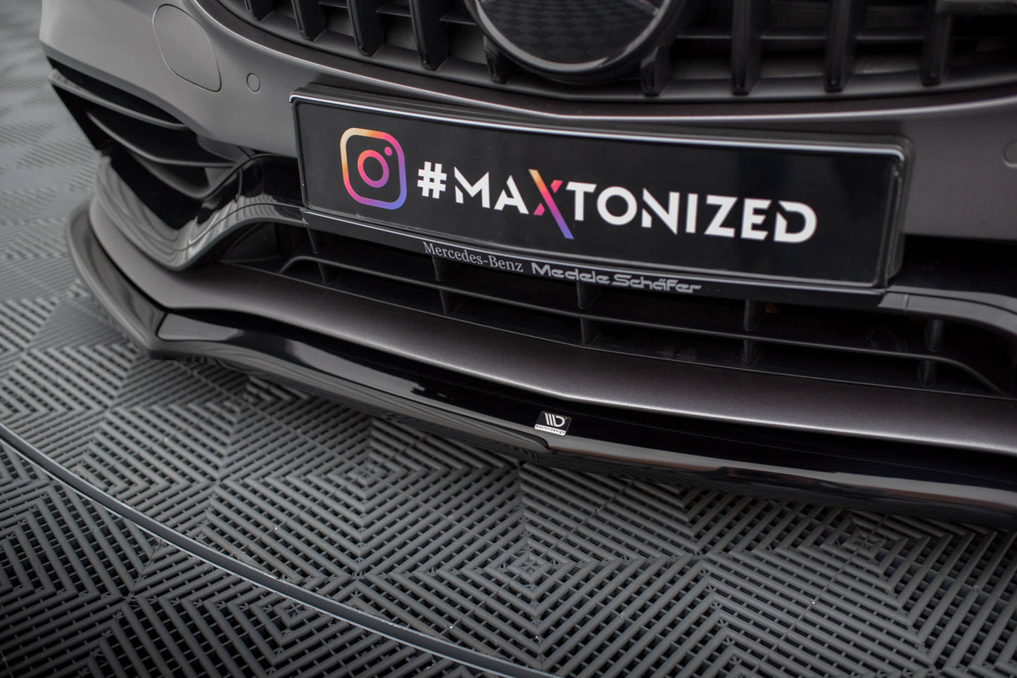 Front Ansatz V.1 für Mercedes-AMG C63 Limousine / Kombi W205 Facelift schwarz Hochglanz