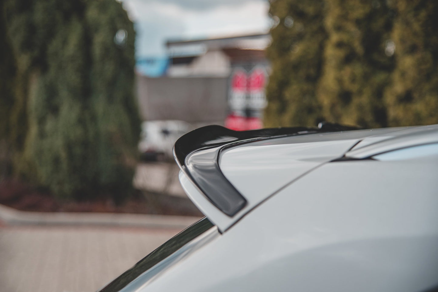 Spoiler CAP für Toyota Corolla XII Touring Sports schwarz Hochglanz