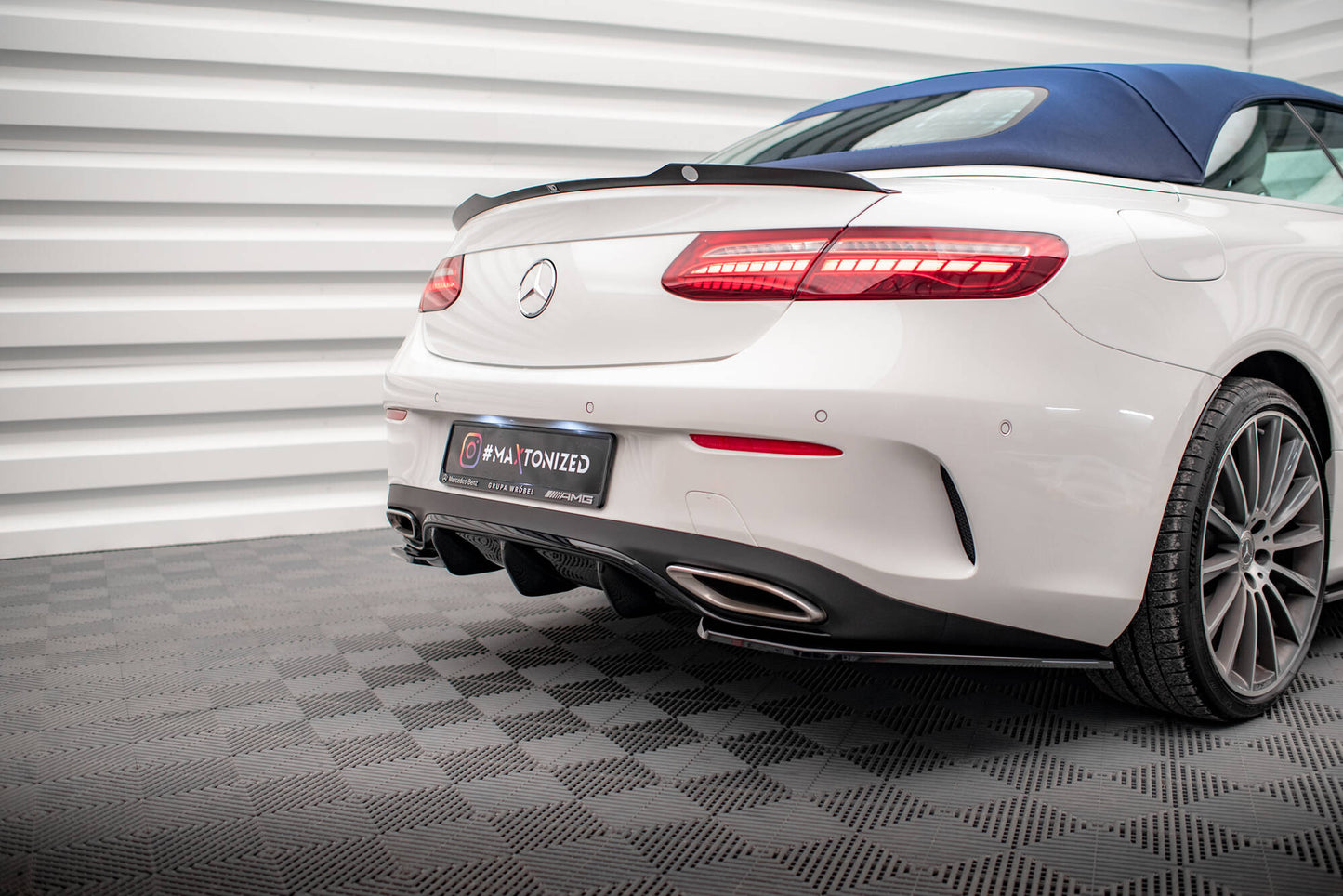 Diffusor Heck Ansatz für Mercedes-Benz E-Klasse W213 Coupe(C238) / Cabriolet (A238) AMG-Line schwarz Hochglanz
