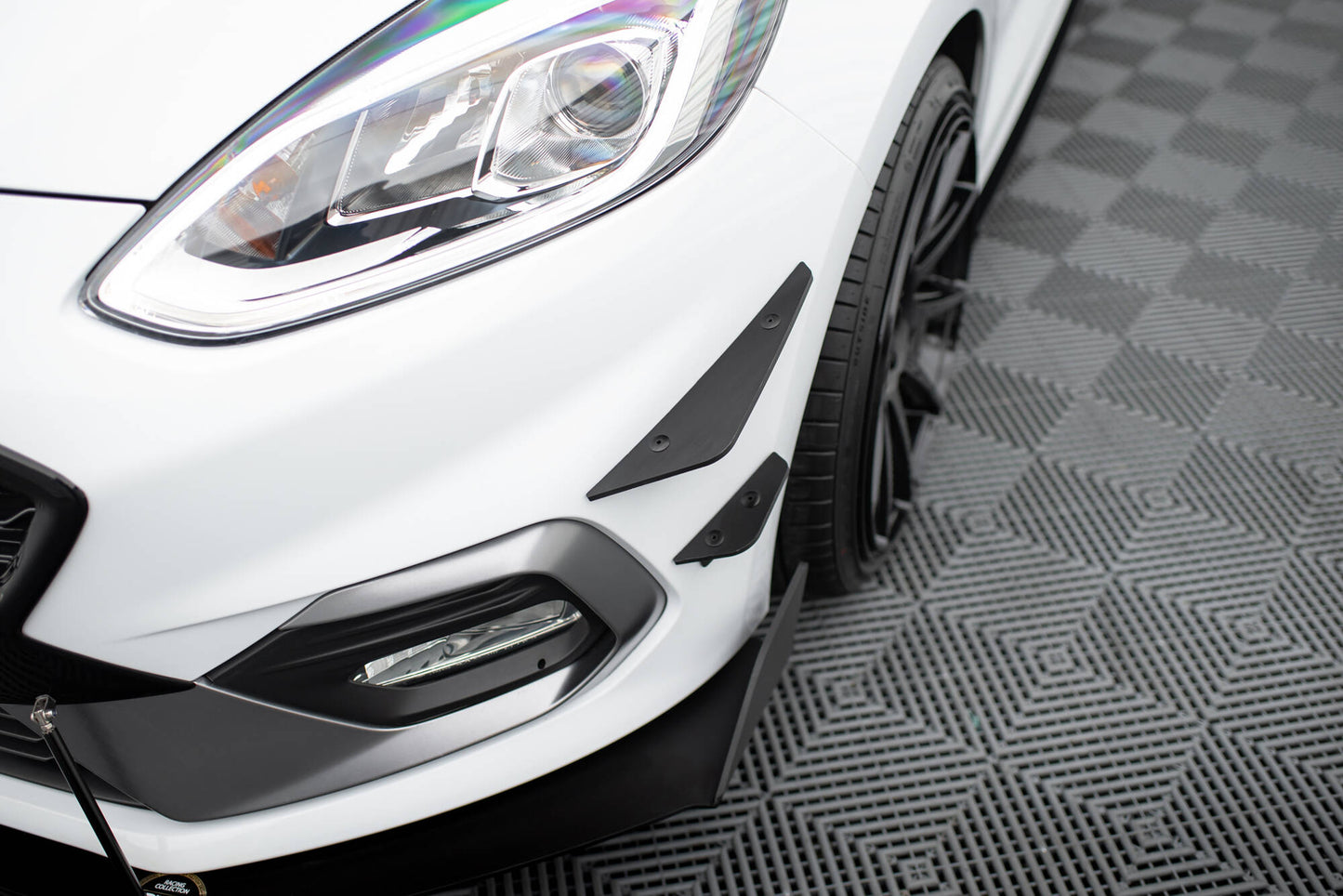Stoßstangen Flaps Wings vorne Canards für Ford Fiesta Mk8 ST/ ST-Line