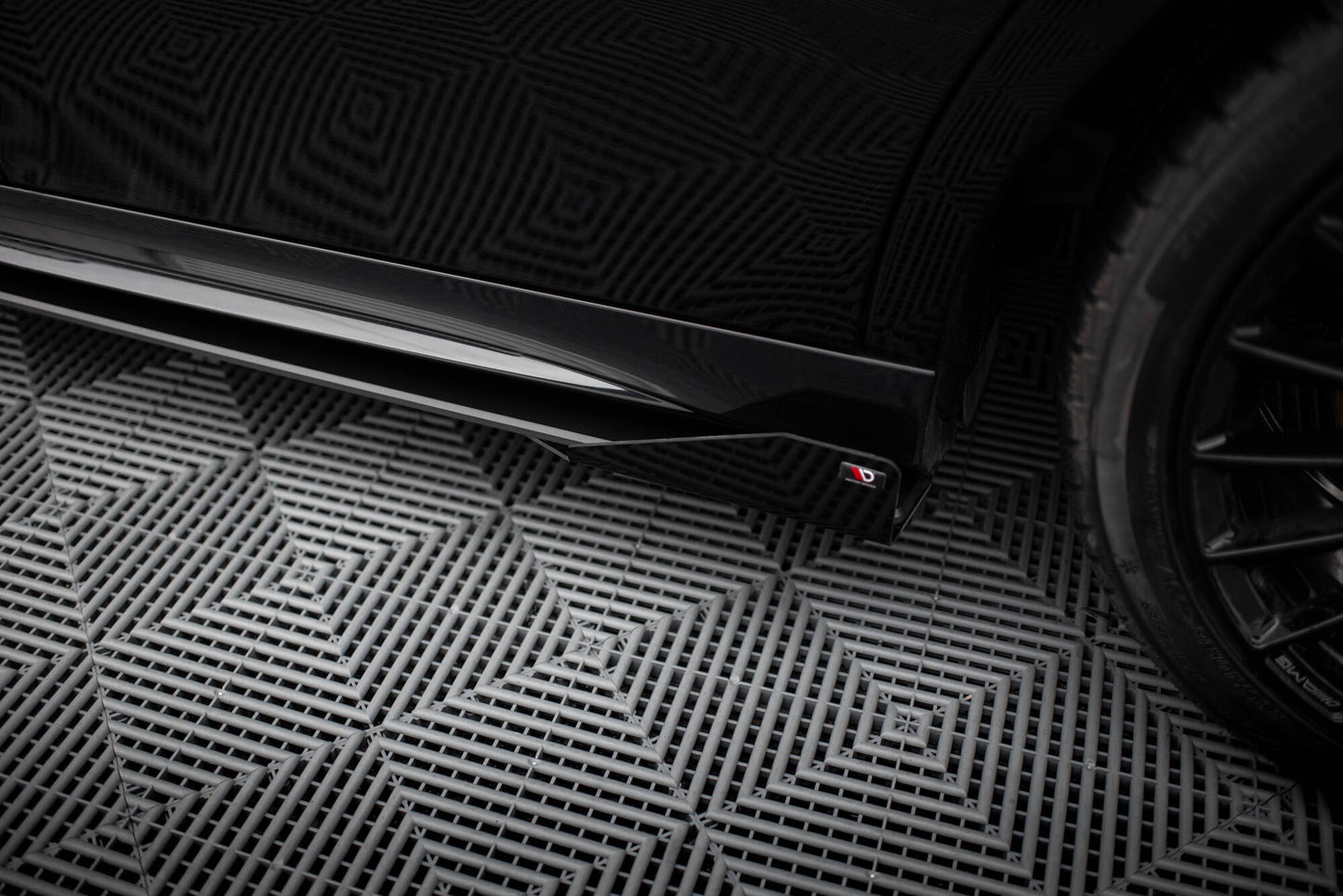 Seitenschweller Flaps für Mercedes-AMG A35 W177 Facelift schwarz Hochglanz