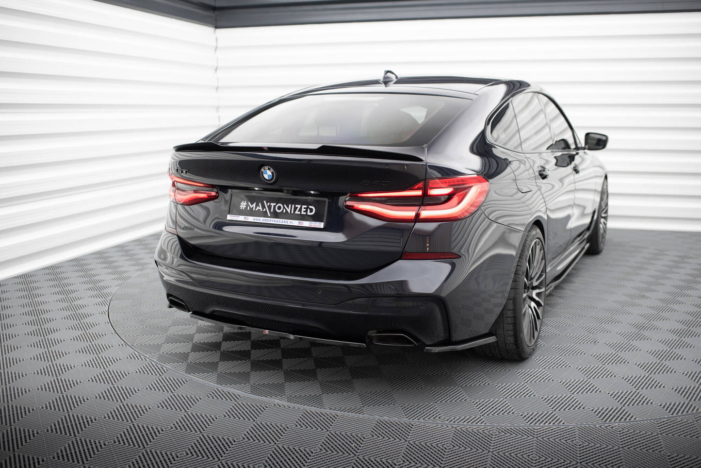 Heck Ansatz Flaps Diffusor für BMW 6er GT G32 M-Paket schwarz Hochglanz
