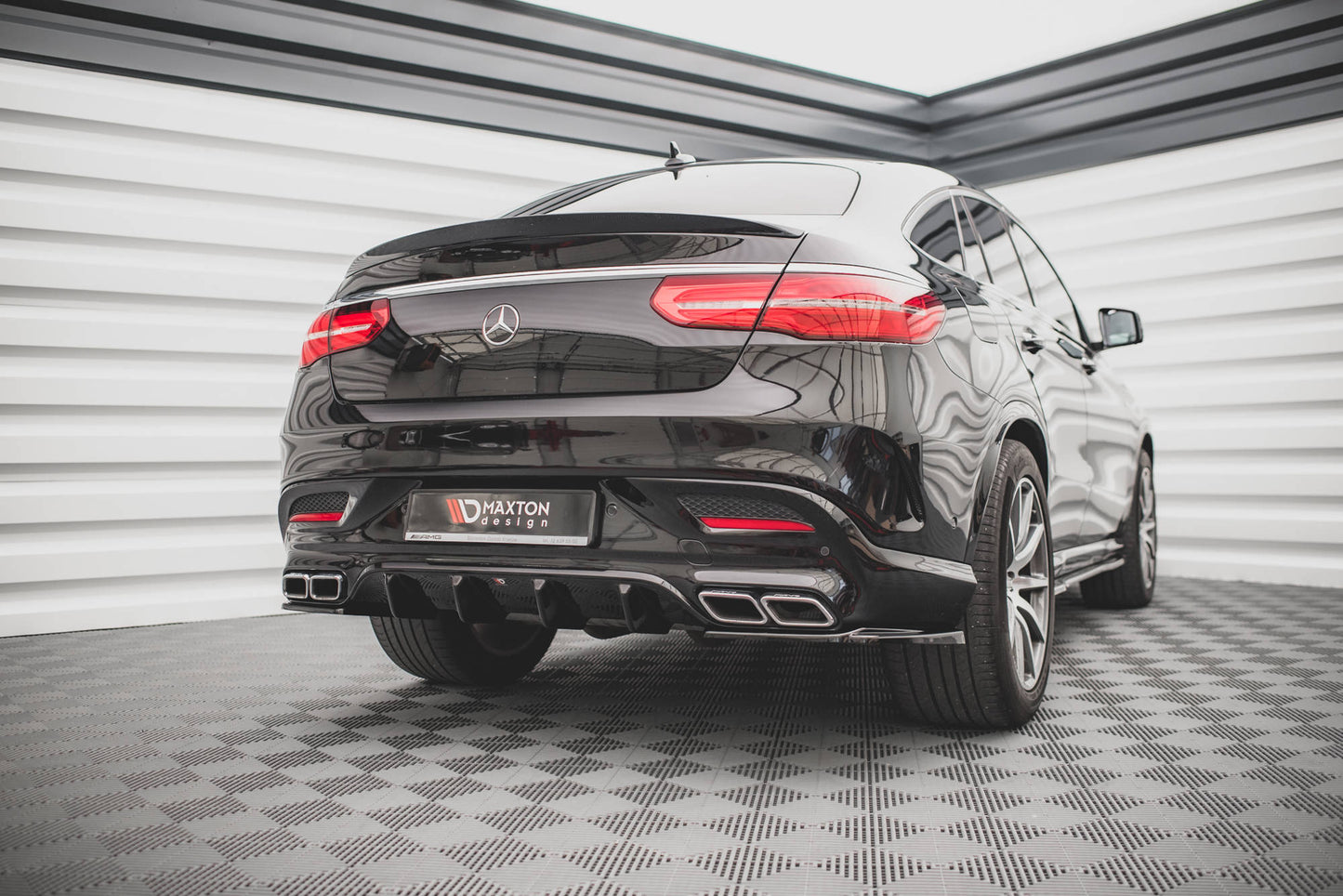 Diffusor Heck Ansatz für Mercedes-Benz GLE Coupe 63 AMG C292 schwarz Hochglanz
