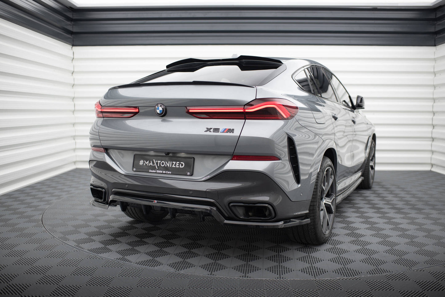 Mittlerer Cup Diffusor DTM Look Heck Ansatz für V.1 BMW X6 M-Paket G06 Facelift schwarz Hochglanz