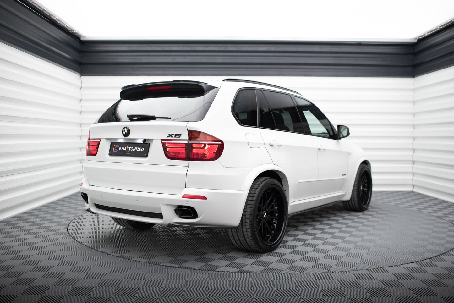 Heck Ansatz Flaps Diffusor für BMW X5 E70 Facelift M Paket schwarz Hochglanz