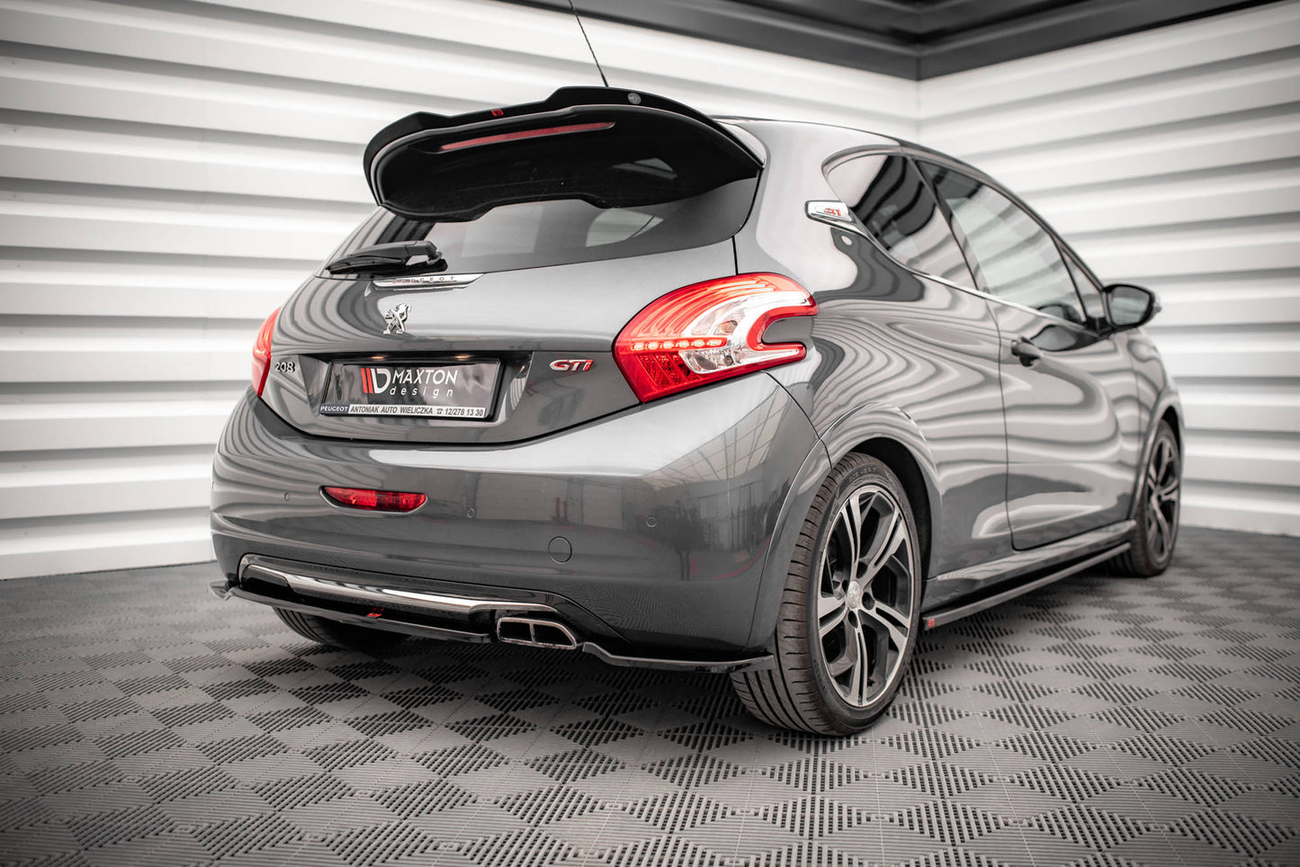 Heck Ansatz Flaps Diffusor für Peugeot 208 GTi Mk1 schwarz Hochglanz
