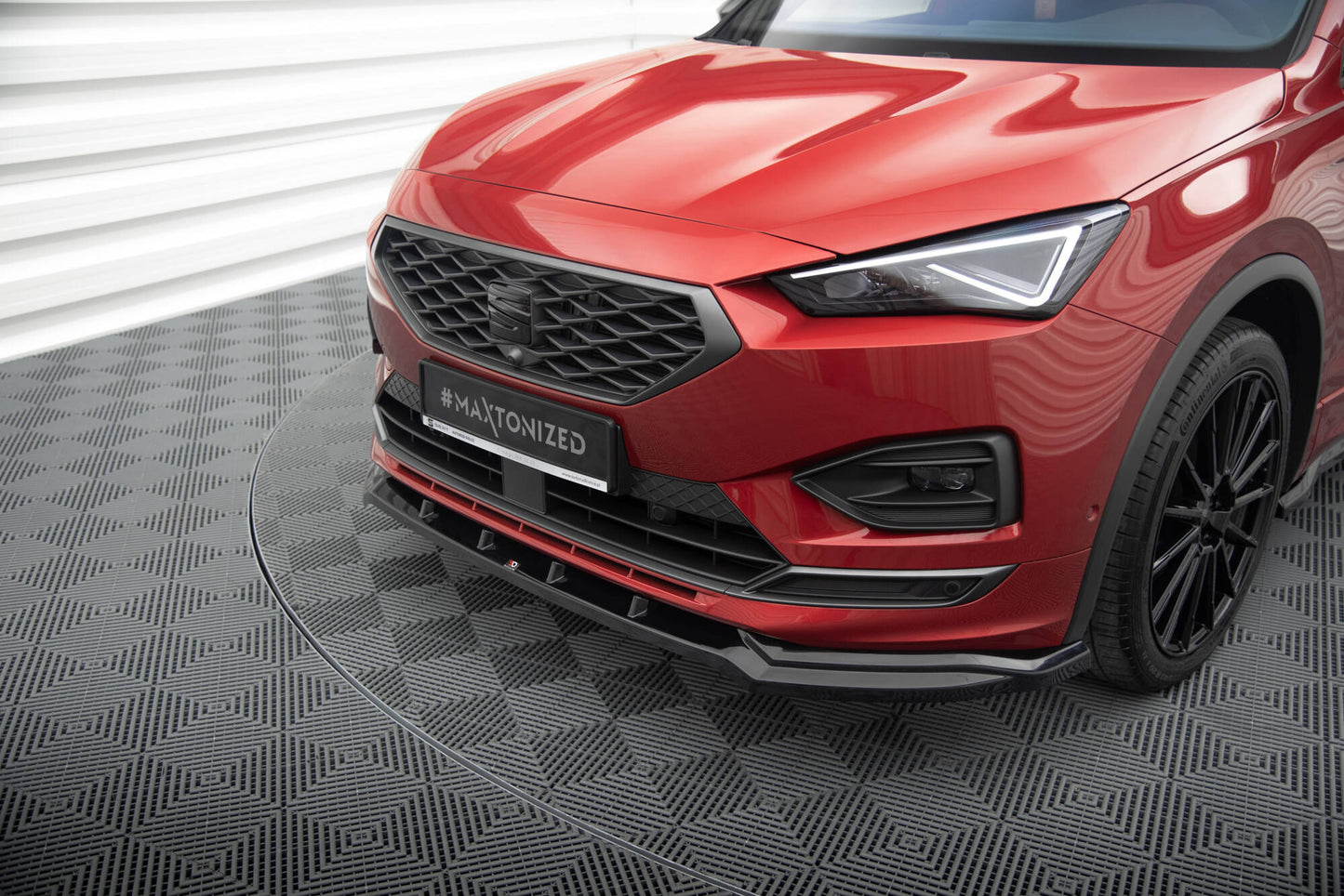 Front Ansatz V.2 für Seat Tarraco FR Mk1 schwarz Hochglanz
