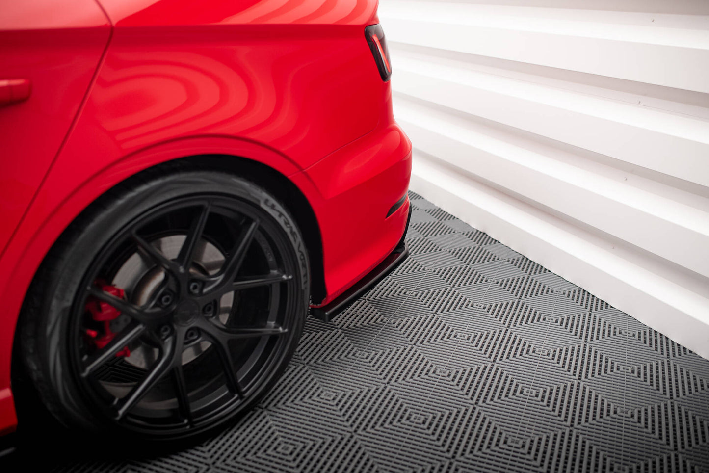 Heck Ansatz Flaps Diffusor für Audi S3 Limousine 8V schwarz Hochglanz
