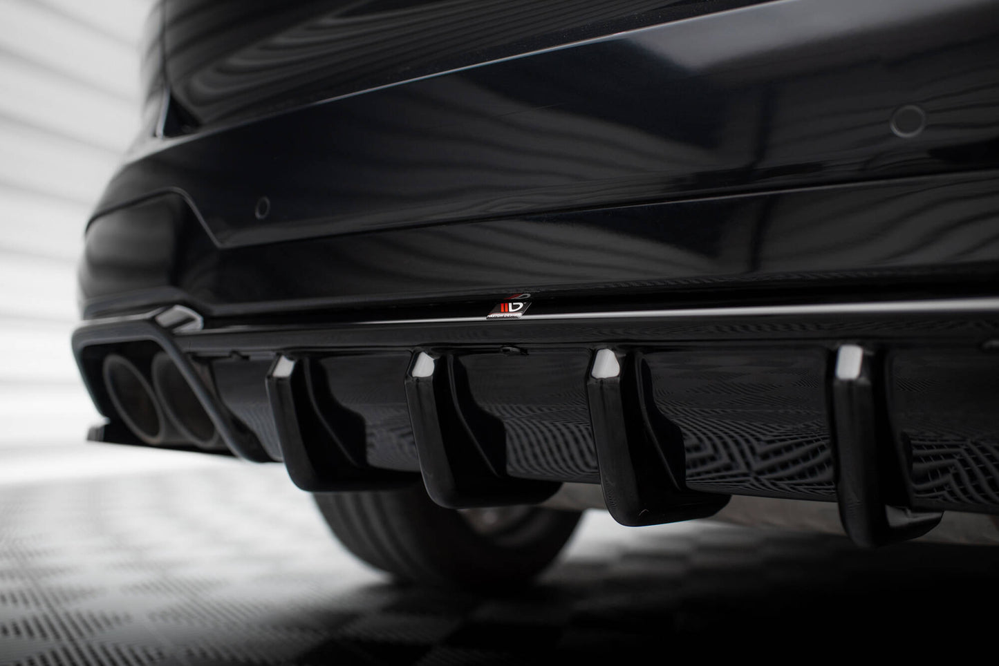 Diffusor Heck Ansatz für BMW X3 M F97 / F97 Facelift schwarz Hochglanz