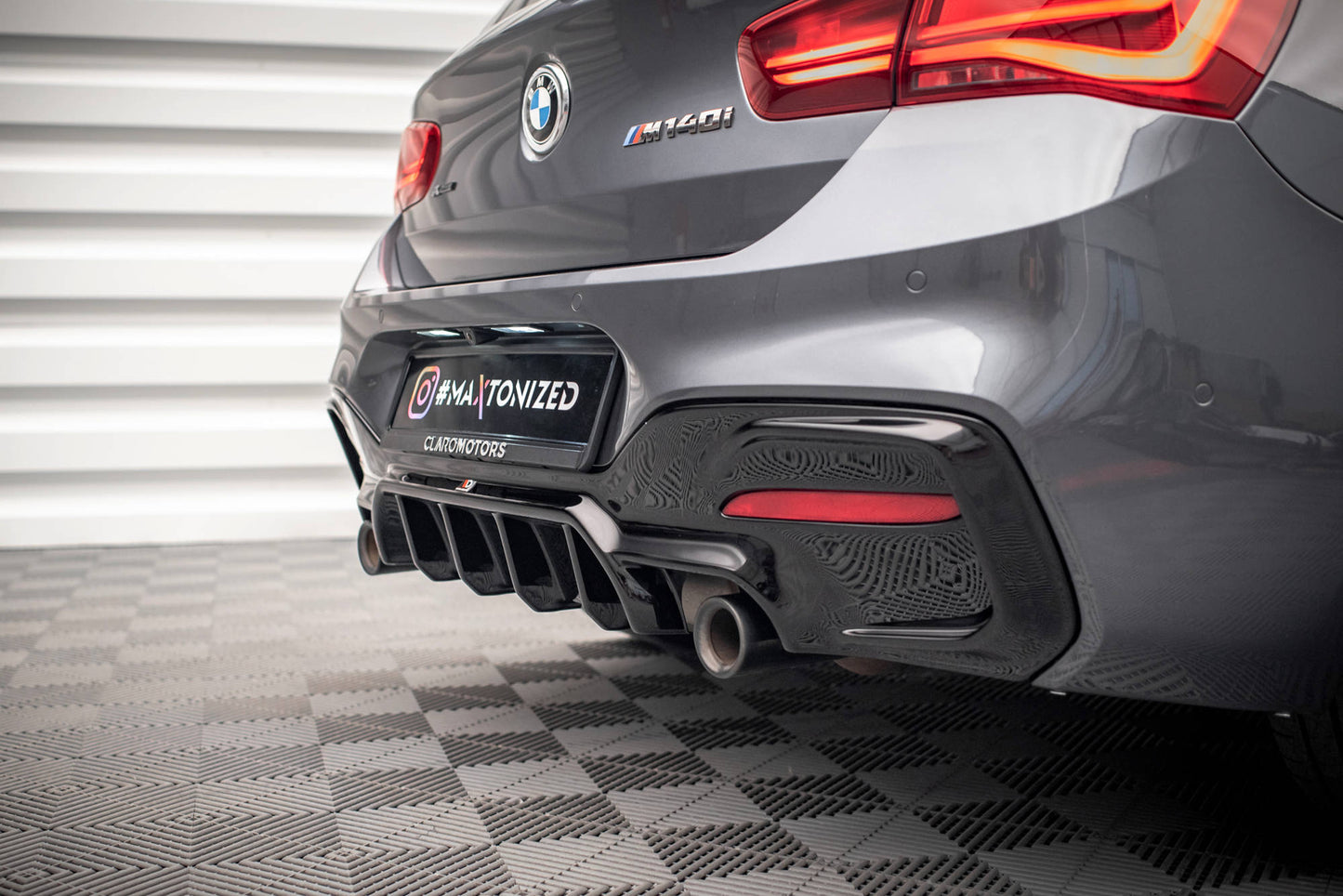 Diffusor Heck Ansatz für Bmw 1 F20/ F21 Facelift M-Power schwarz Hochglanz