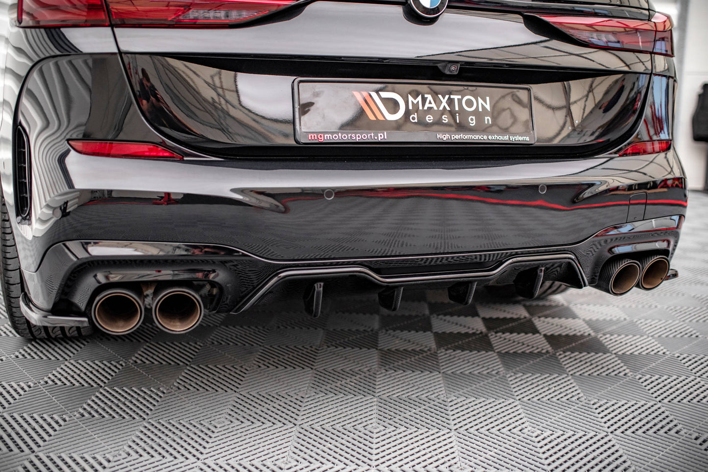 Diffusor Heck Ansatz für BMW M235i Gran Coupe F44 schwarz Hochglanz