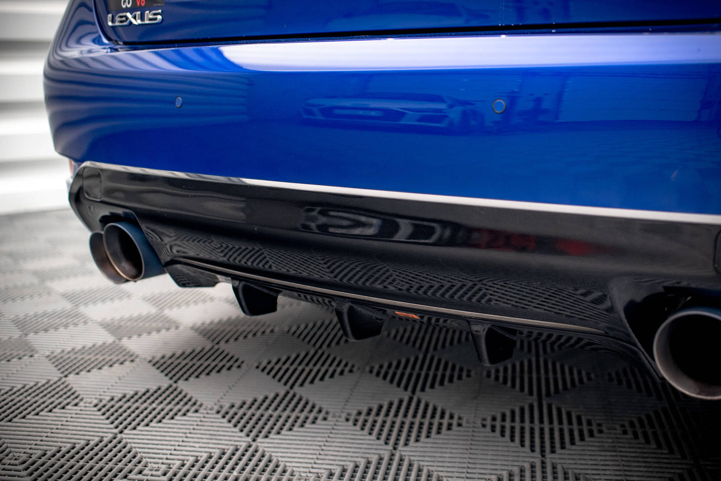 Diffusor Heck Ansatz für Lexus GS F Mk4 Facelift schwarz Hochglanz