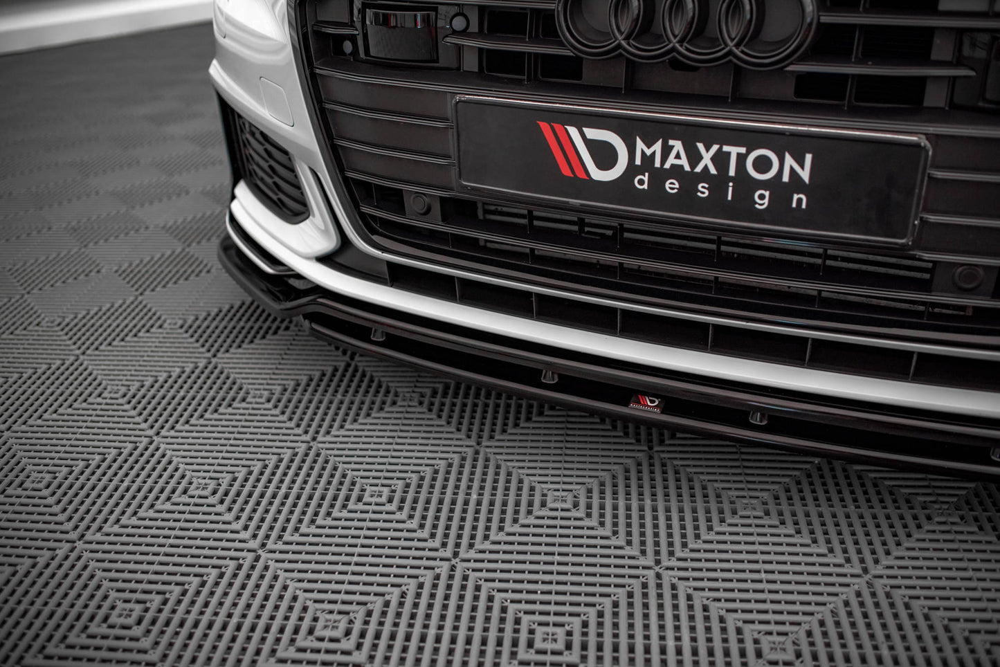 Front Ansatz V.3 für Audi A6 S-Line / S6 C8 / C8 Facelift schwarz Hochglanz