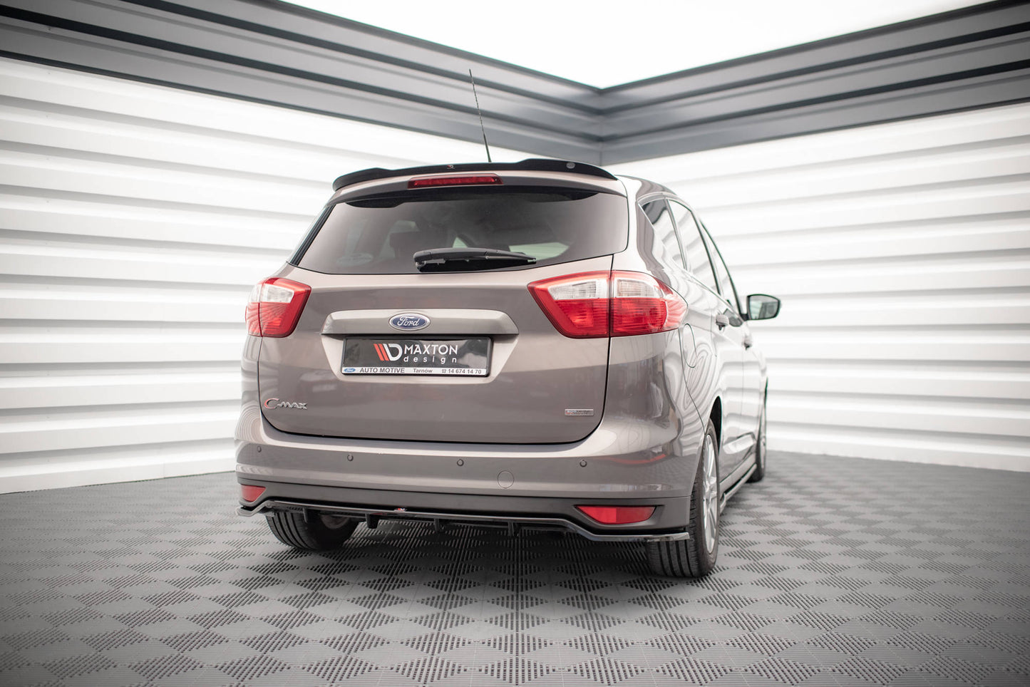 Mittlerer Cup Diffusor DTM Look Heck Ansatz für Ford C-Max Mk2 schwarz Hochglanz