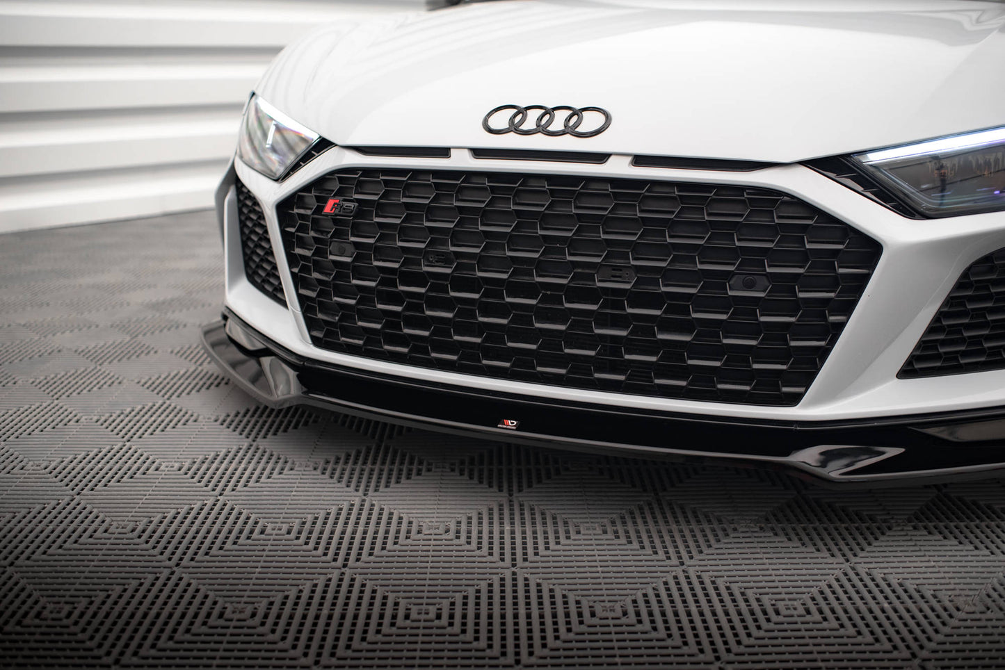 Front Ansatz V.3 für Audi R8 Mk2 Facelift schwarz Hochglanz