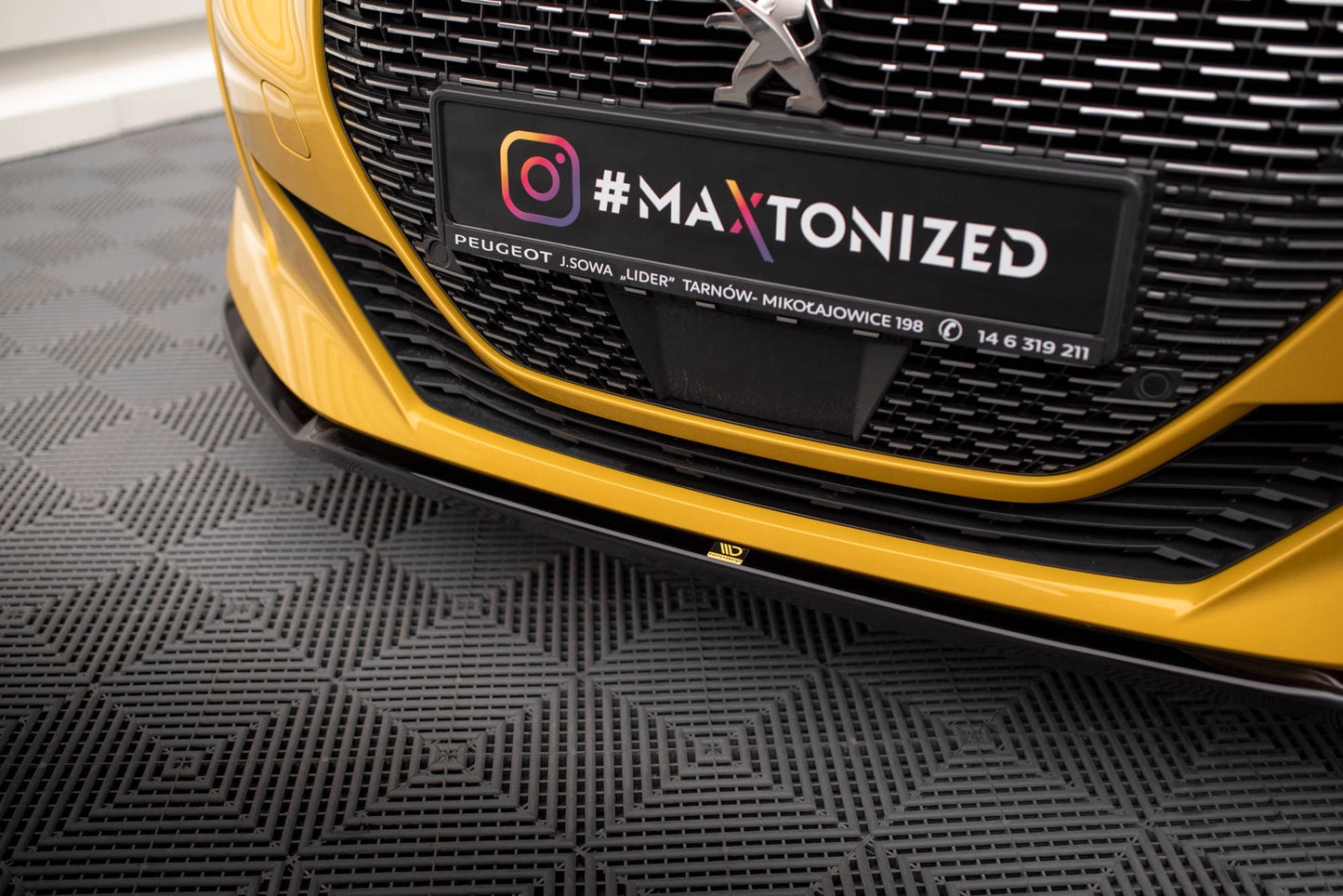 Front Ansatz V.2 für Peugeot 208 GT Mk2 schwarz Hochglanz